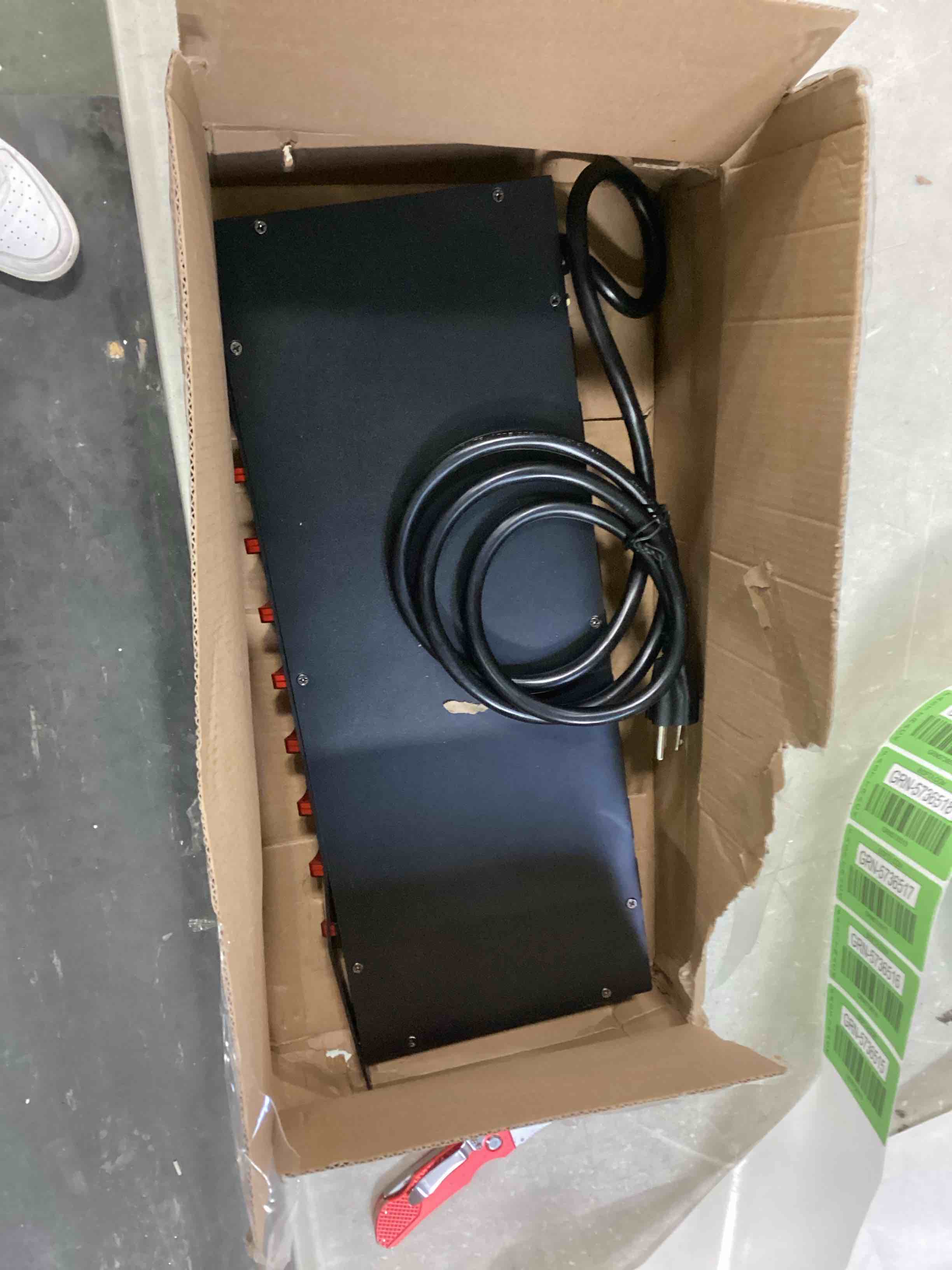 https://s3.amazonaws.com/lotting-images-prod/bidfta/GRN5736514_1703775309496.jpeg