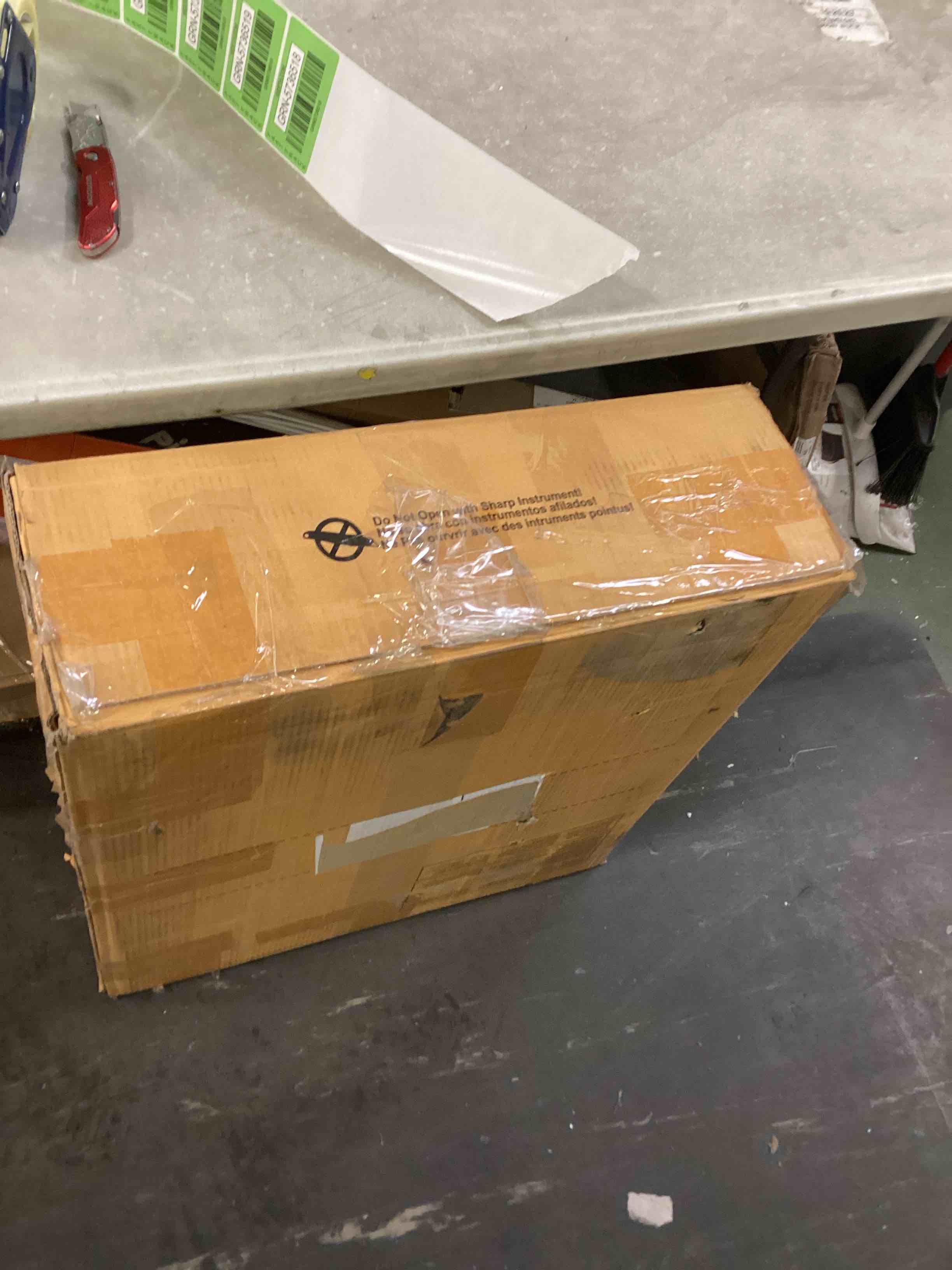 https://s3.amazonaws.com/lotting-images-prod/bidfta/GRN5736516_1703776769139.jpeg