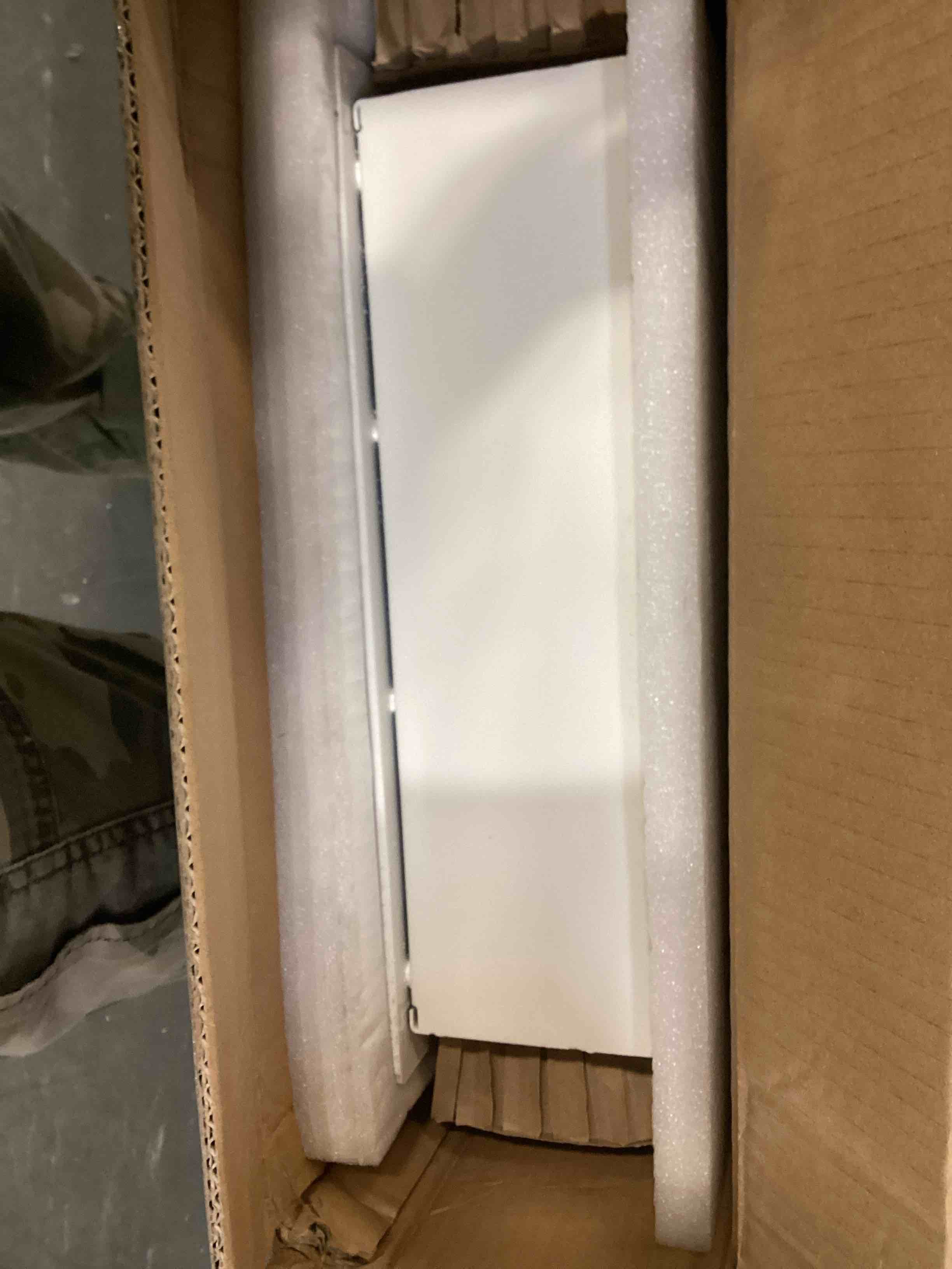 https://s3.amazonaws.com/lotting-images-prod/bidfta/GRN5736637_1703795233657.jpeg