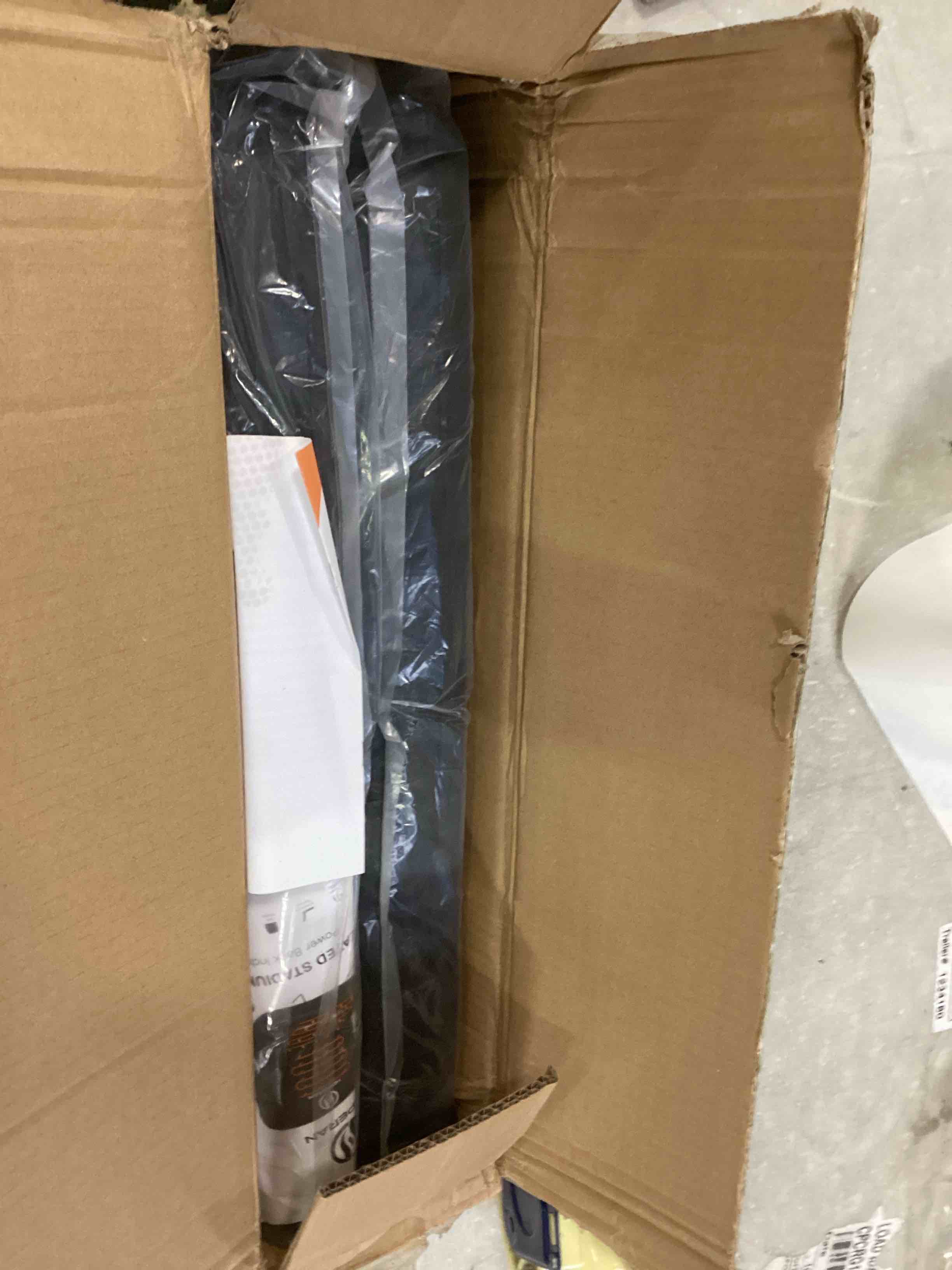 https://s3.amazonaws.com/lotting-images-prod/bidfta/GRN5736640_1703795474605.jpeg