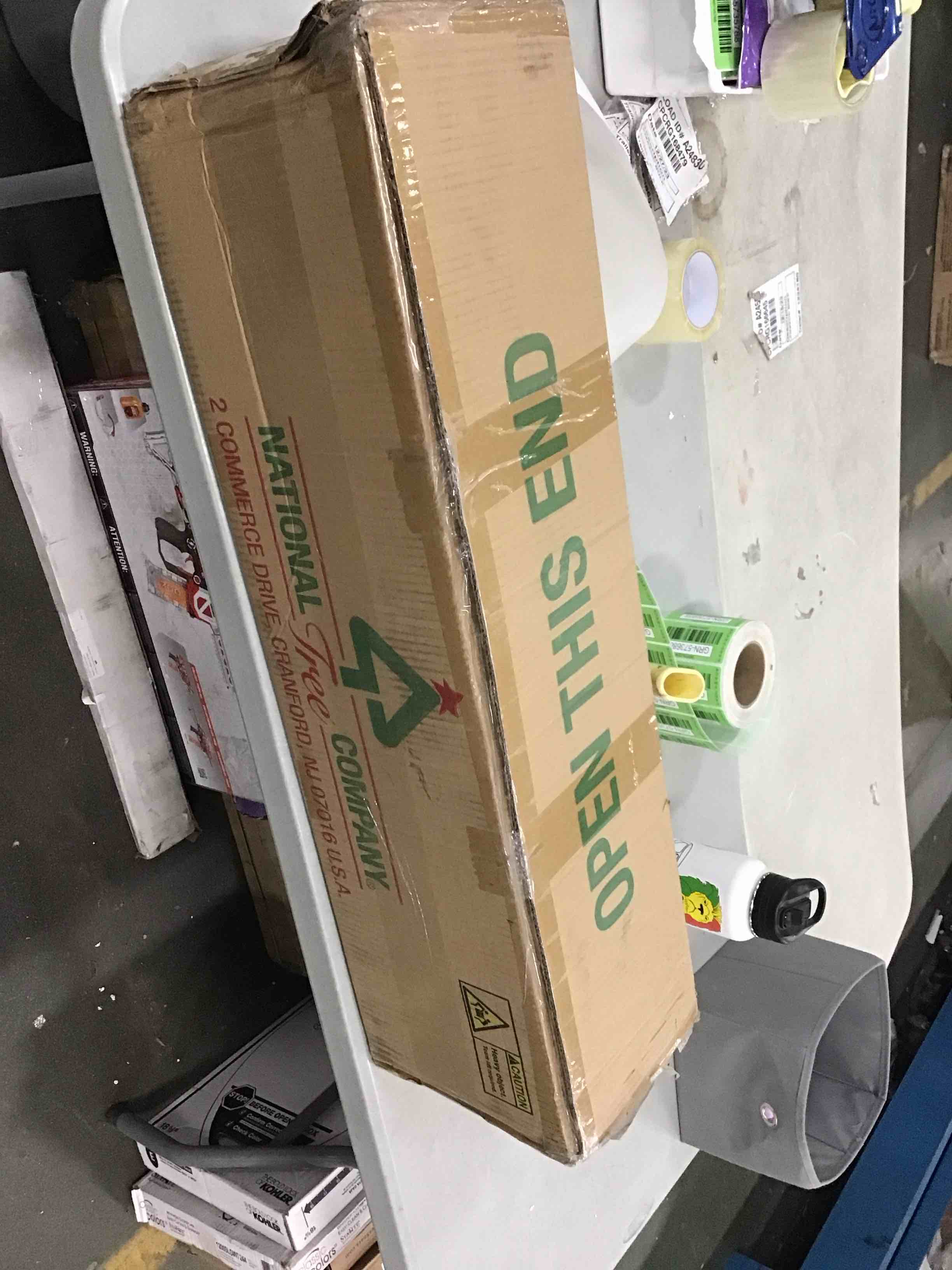 https://s3.amazonaws.com/lotting-images-prod/bidfta/GRN5736844_1703876471653.jpeg