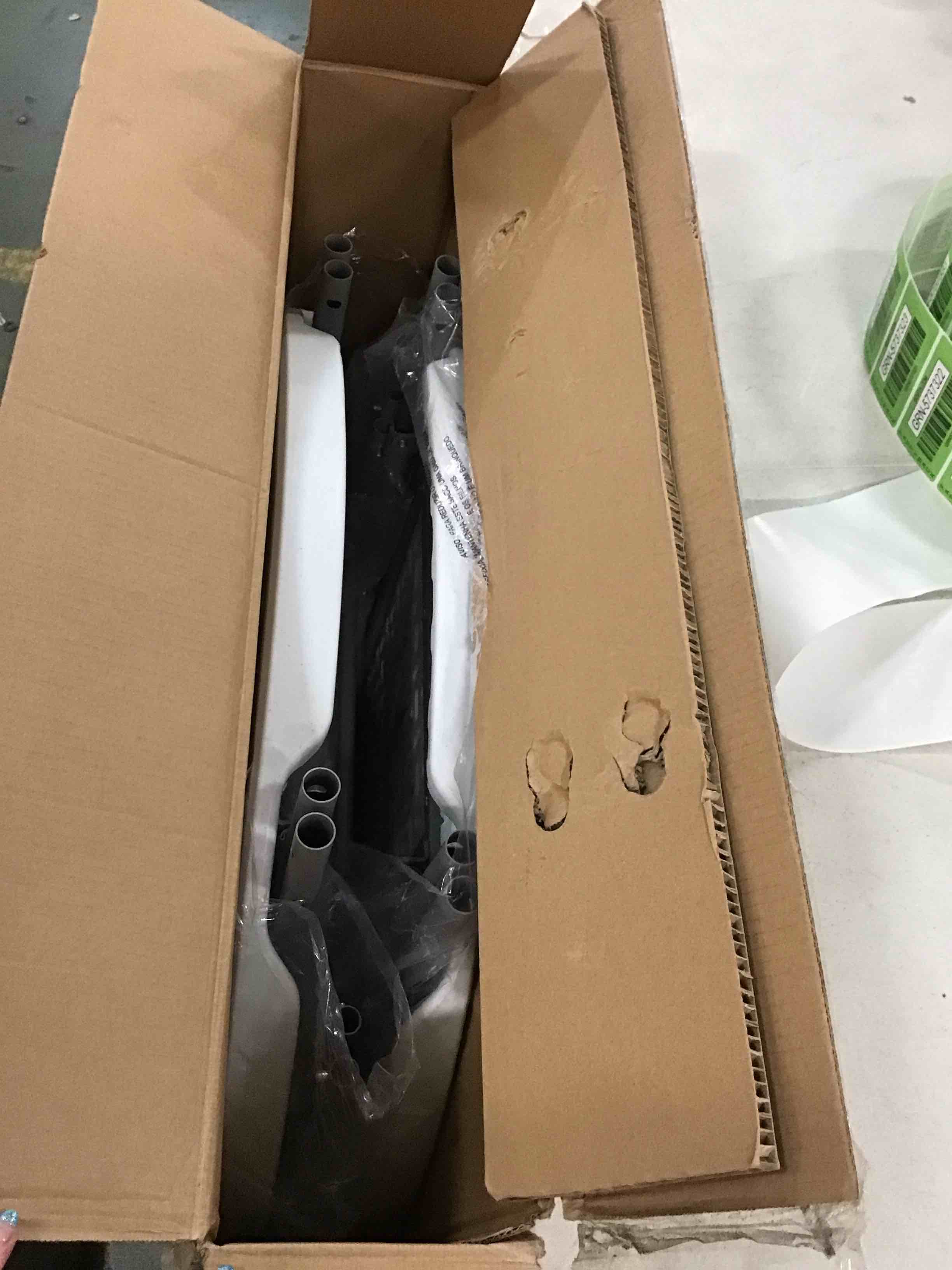 https://s3.amazonaws.com/lotting-images-prod/bidfta/GRN5737318_1704286832199.jpeg