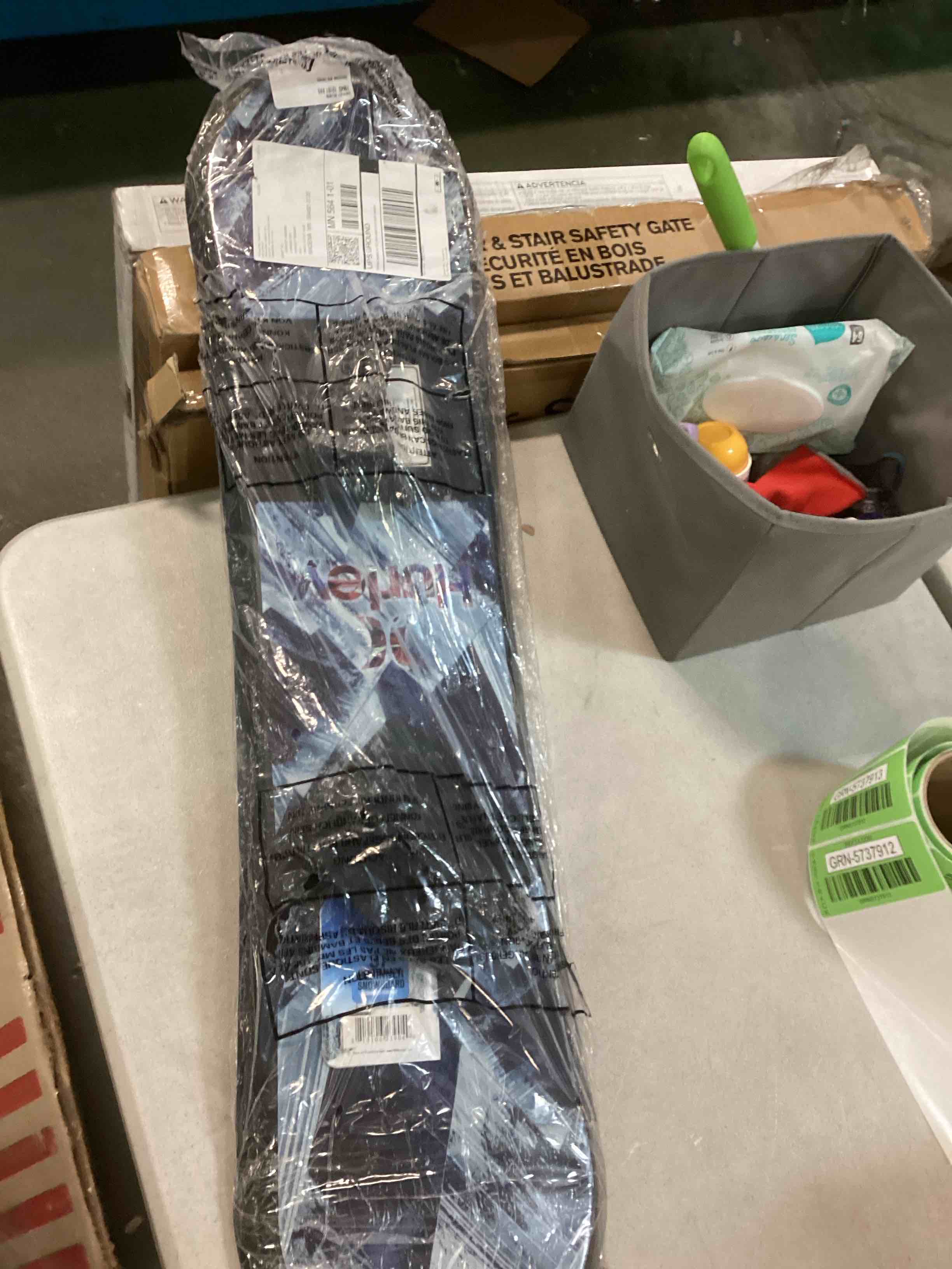 Hurley 37”beginner snowboard