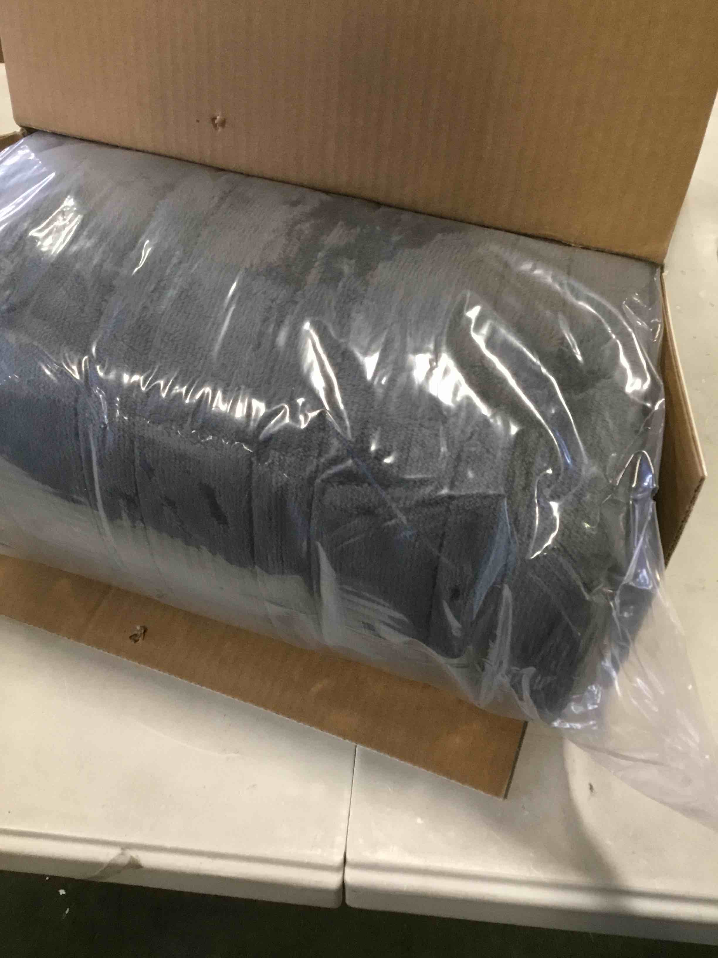 https://s3.amazonaws.com/lotting-images-prod/bidfta/GRN5739378_1705520749634.jpeg