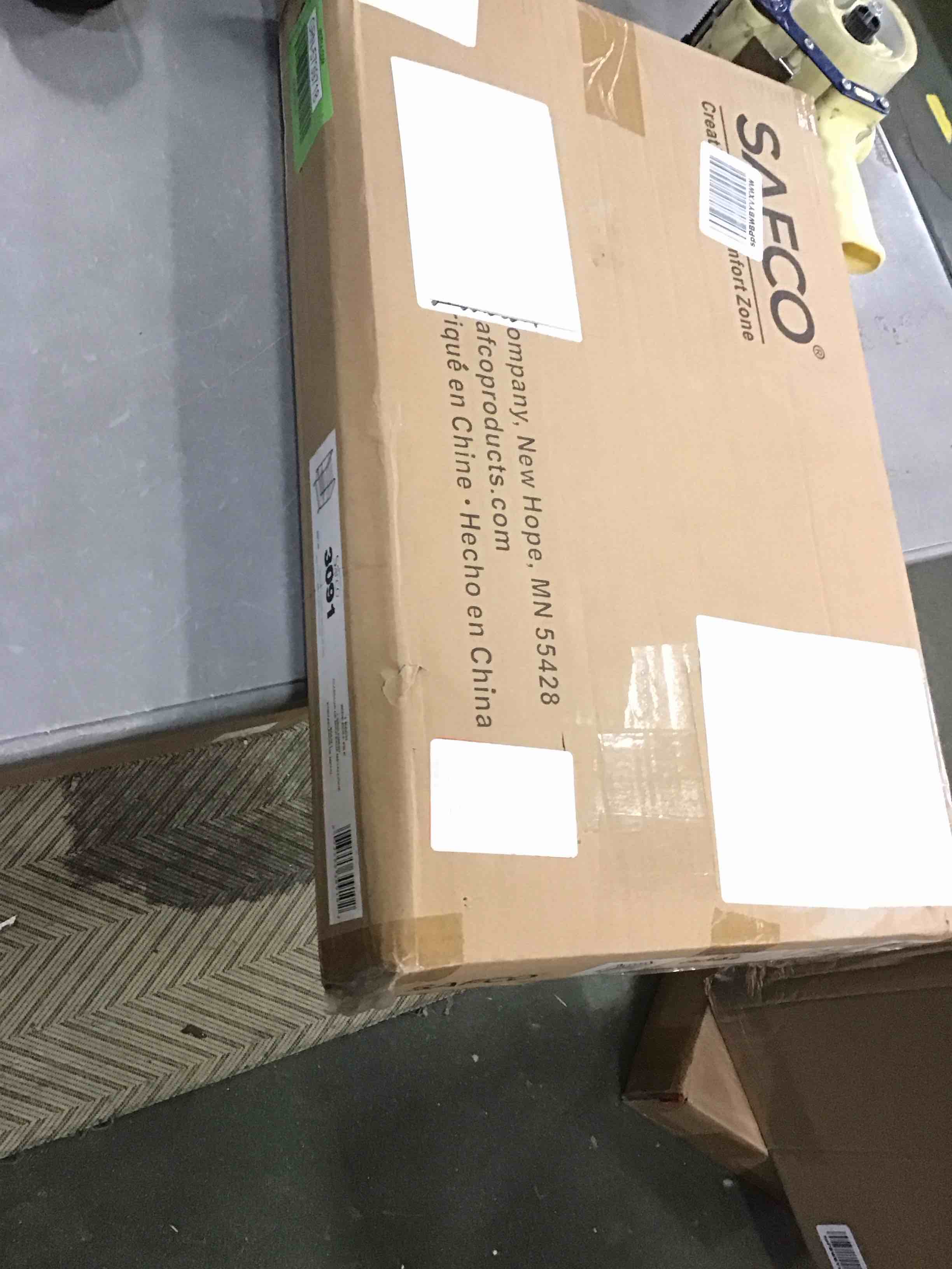 https://s3.amazonaws.com/lotting-images-prod/bidfta/GRN5739718_1703616454023.jpeg