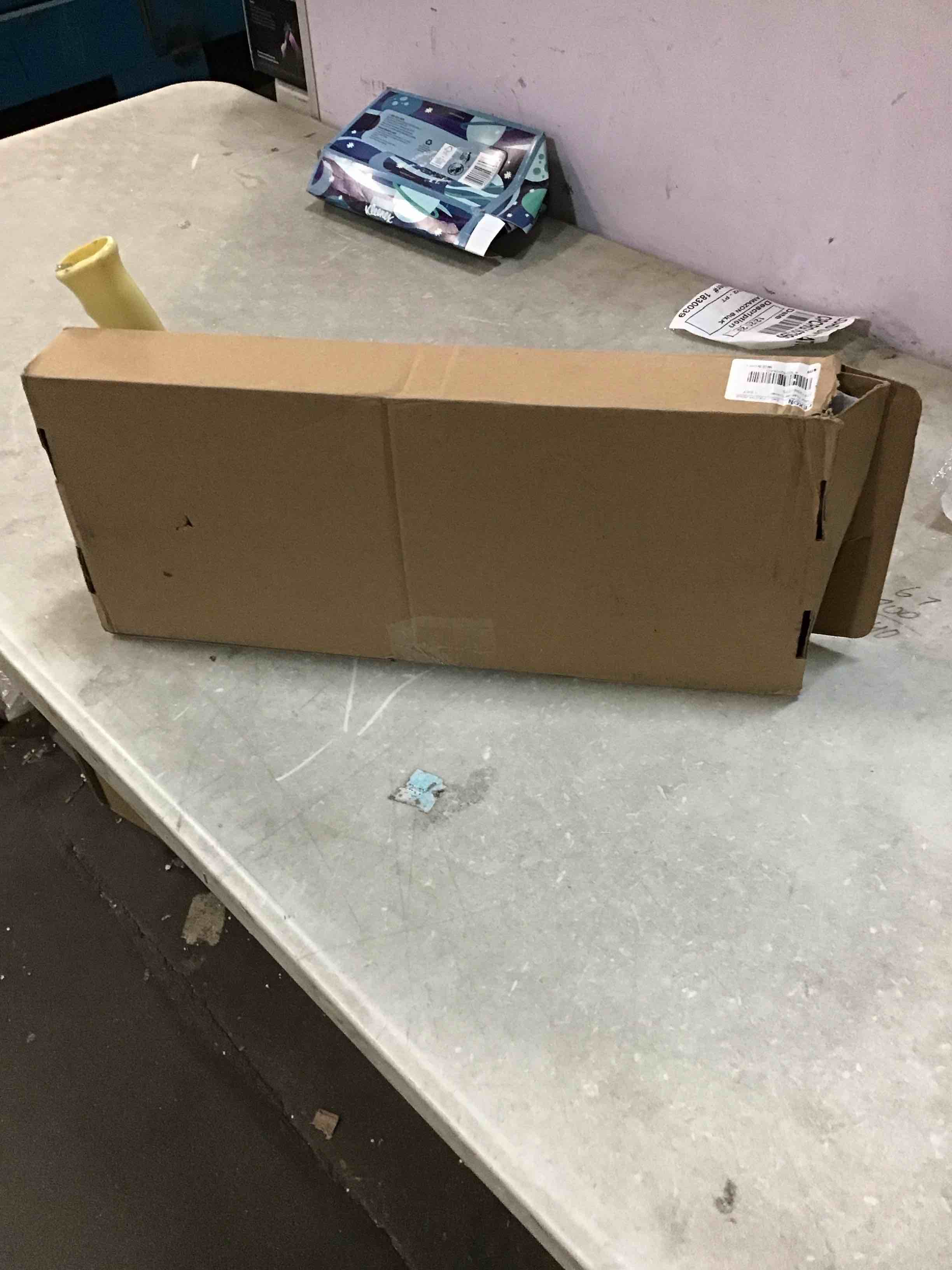 https://s3.amazonaws.com/lotting-images-prod/bidfta/GRN5741002_1703604728751.jpeg