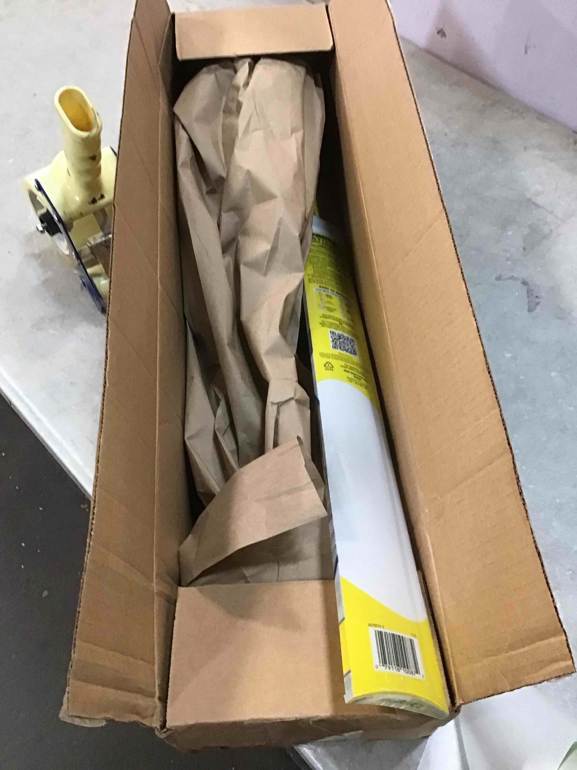 https://s3.amazonaws.com/lotting-images-prod/bidfta/GRN5741043_1703608032171.jpeg