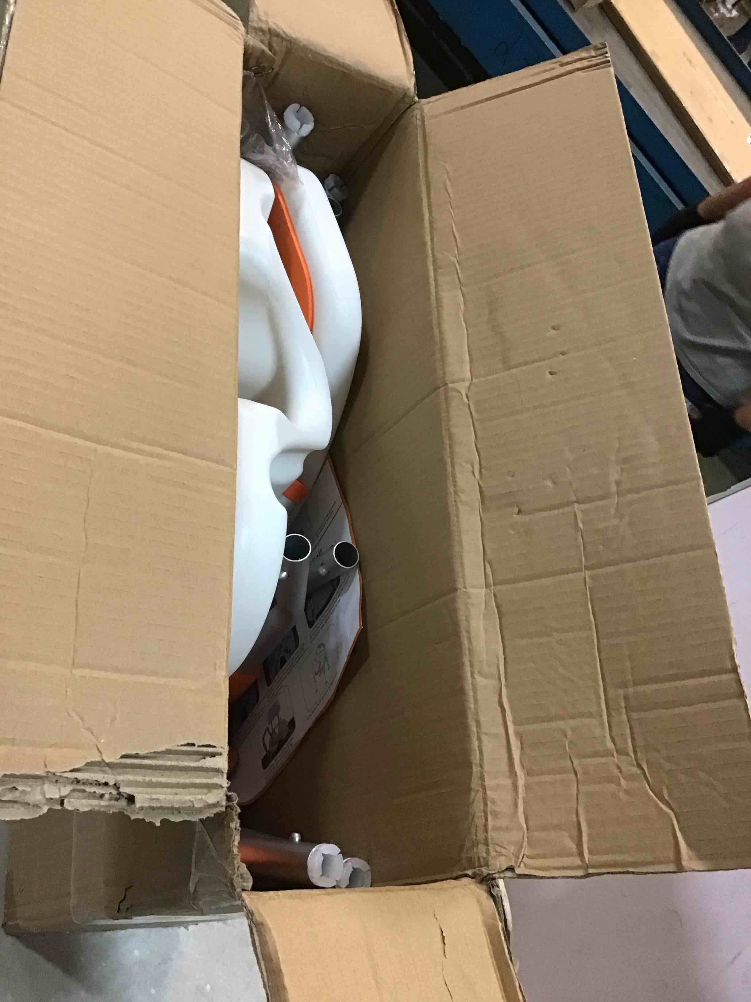 https://s3.amazonaws.com/lotting-images-prod/bidfta/GRN5741120_1703619849606.jpeg