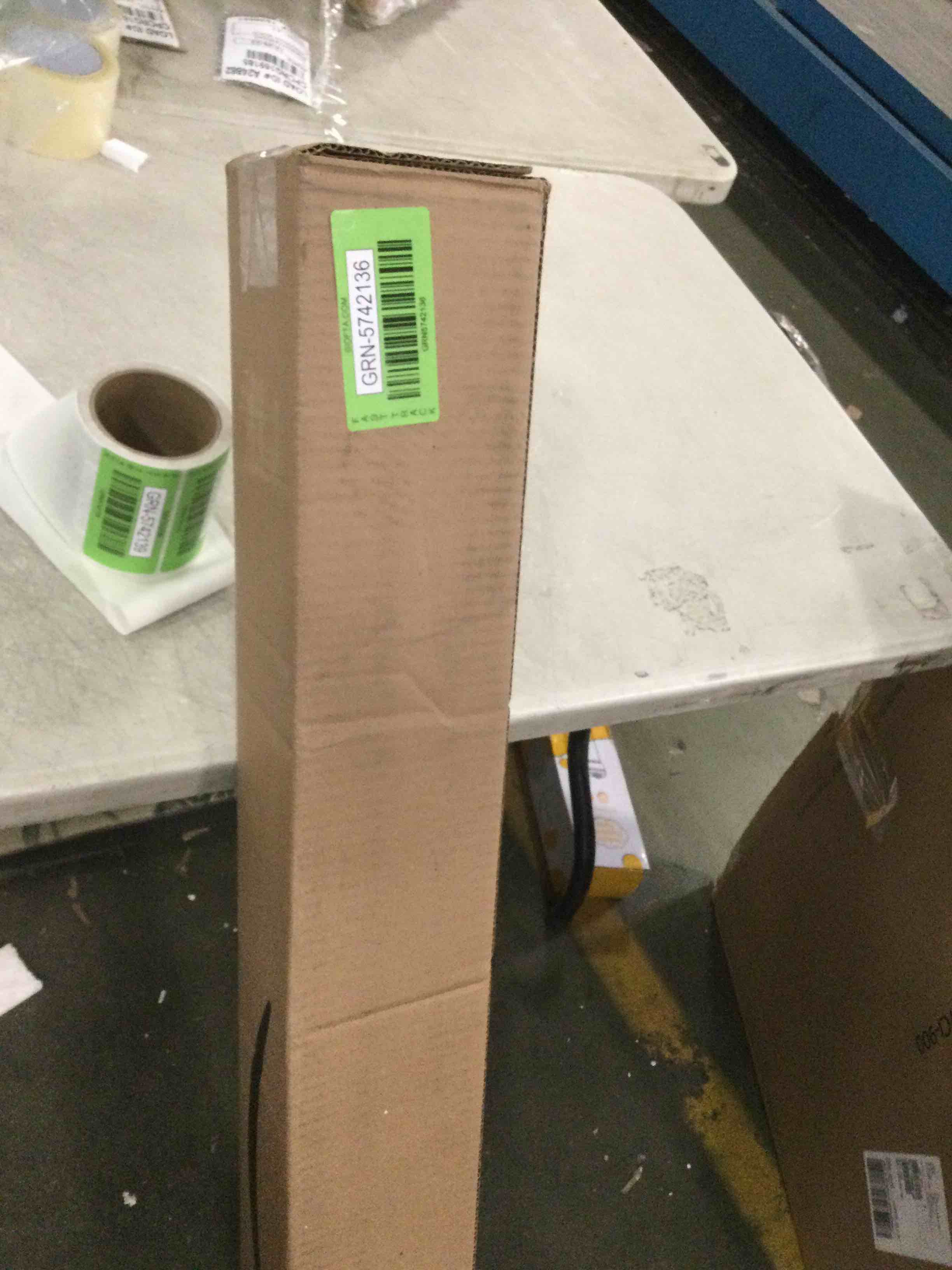https://s3.amazonaws.com/lotting-images-prod/bidfta/GRN5742136_1704209533958.jpeg