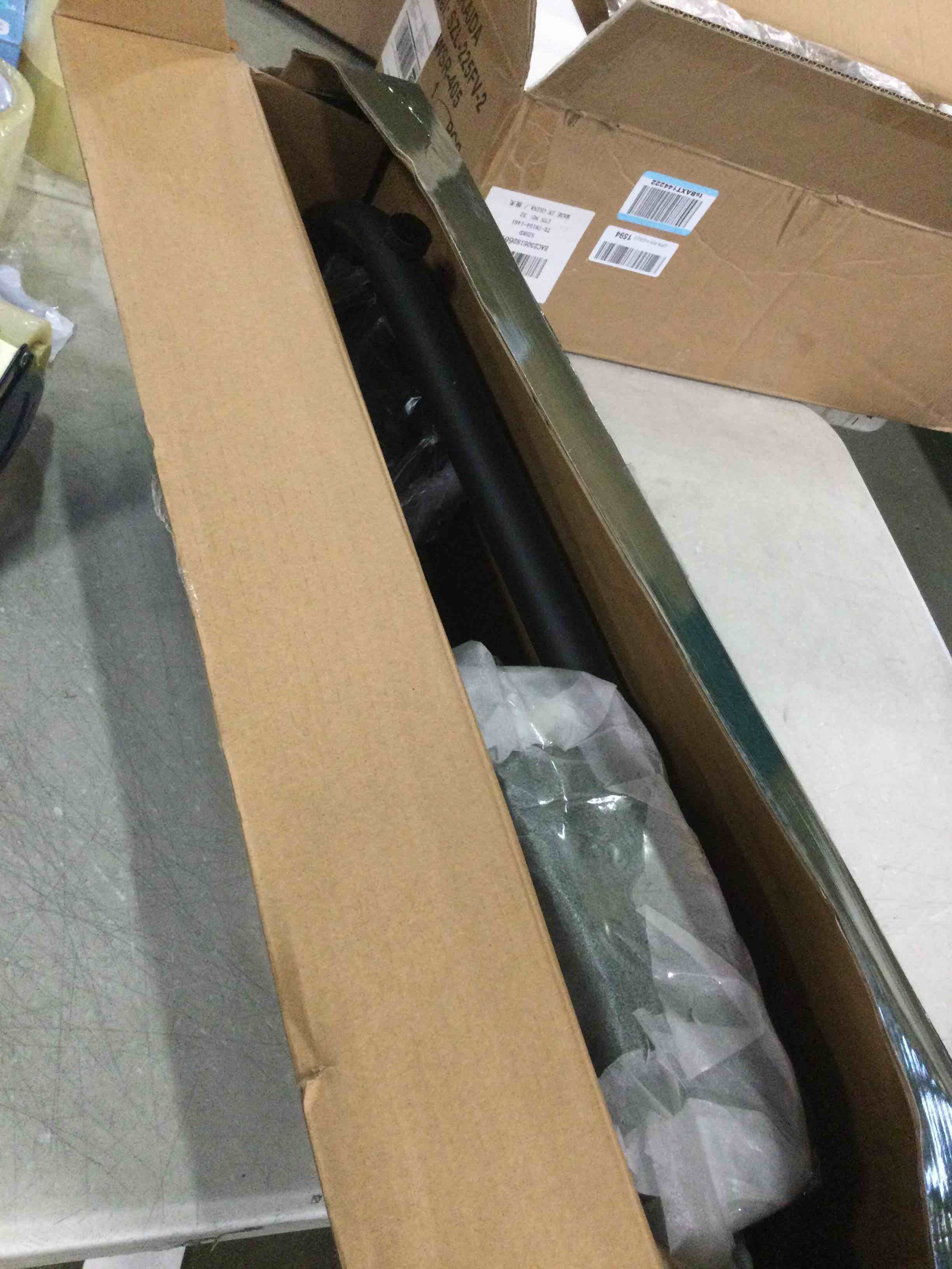 https://s3.amazonaws.com/lotting-images-prod/bidfta/GRN5742325_1704289230792.jpeg