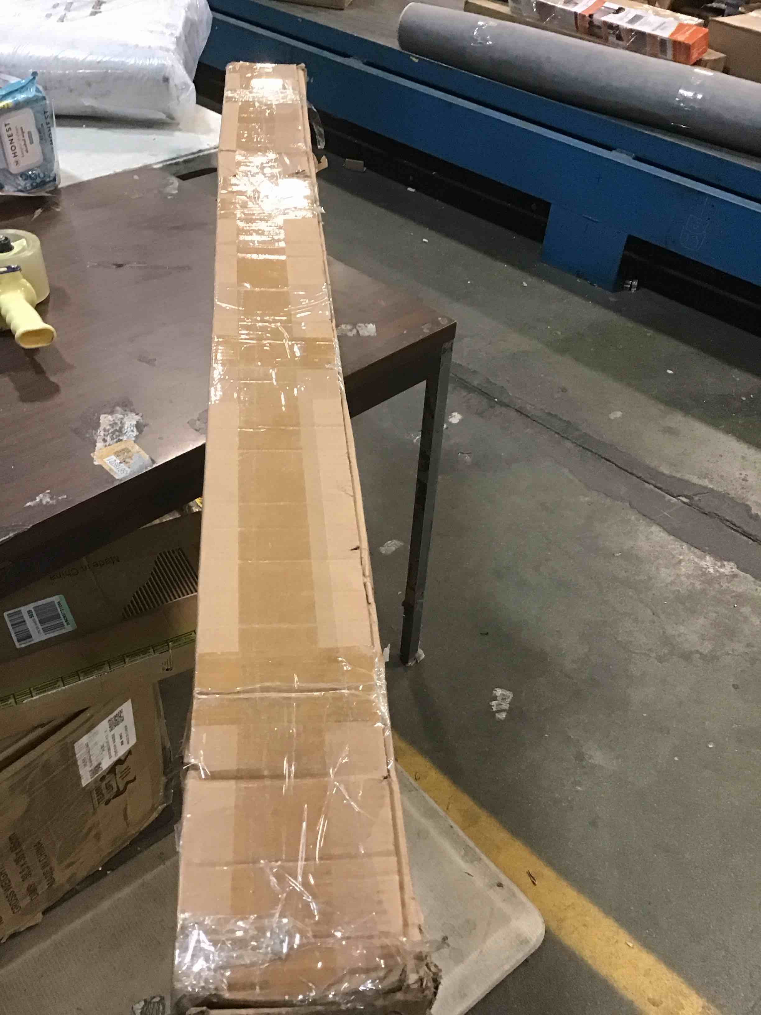 https://s3.amazonaws.com/lotting-images-prod/bidfta/GRN5742700_1703711615683.jpeg