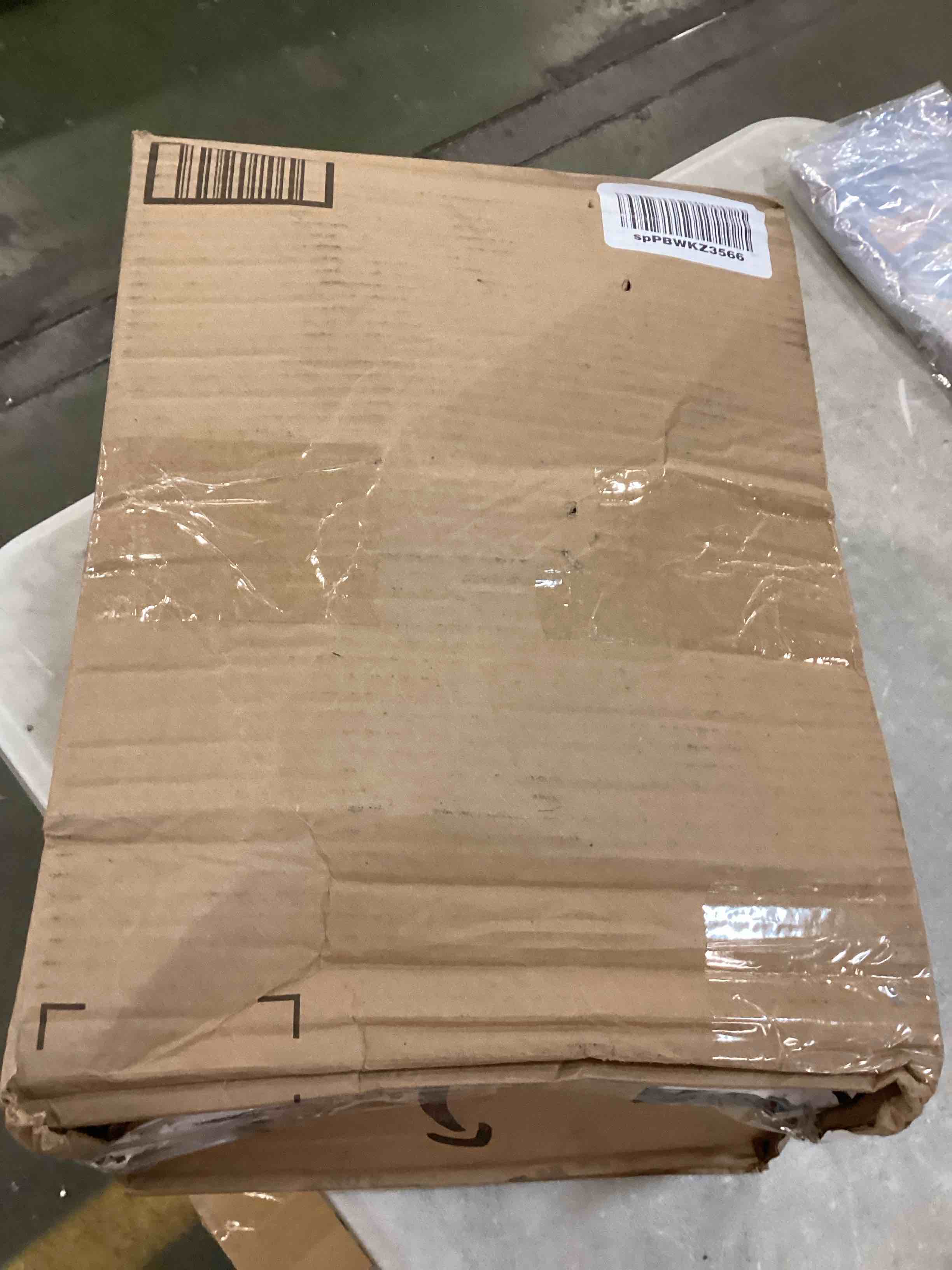 https://s3.amazonaws.com/lotting-images-prod/bidfta/GRN5743029_1703953249475.jpeg