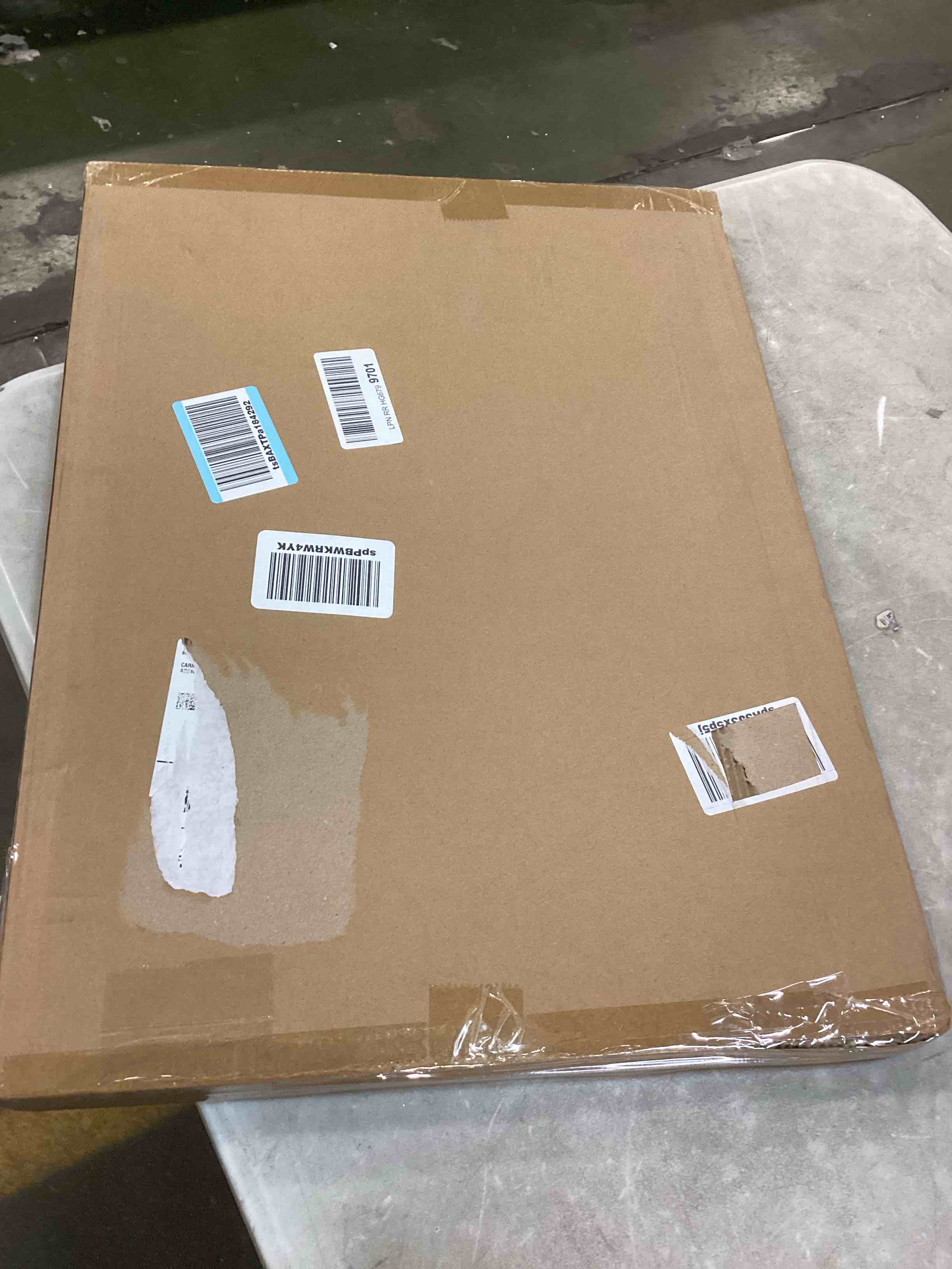 https://s3.amazonaws.com/lotting-images-prod/bidfta/GRN5743153_1703969016106.jpeg
