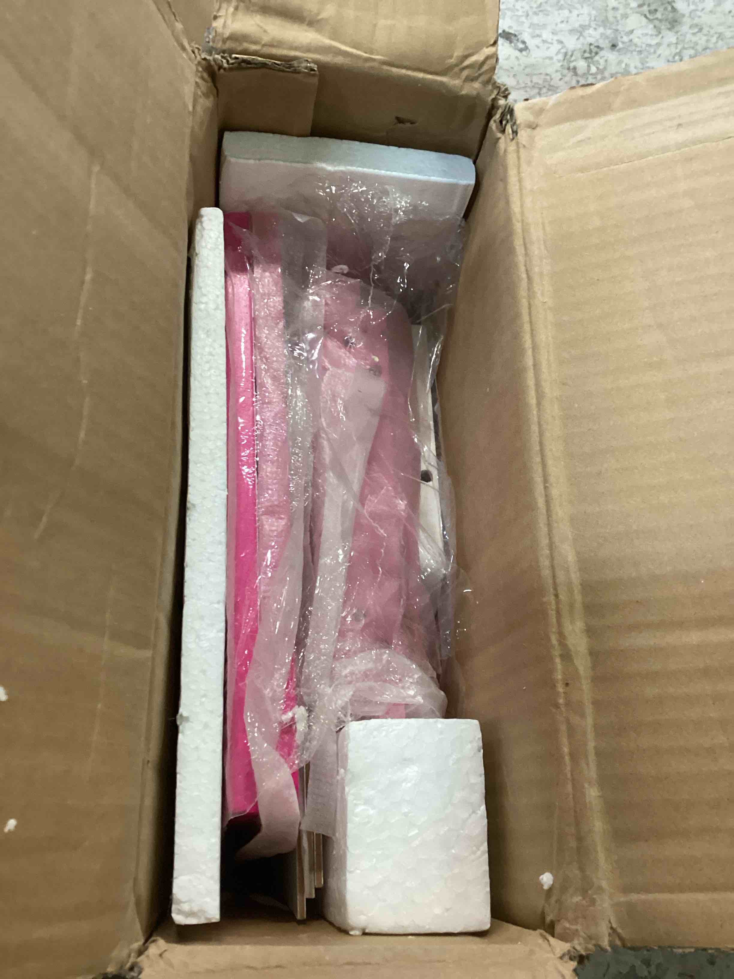 https://s3.amazonaws.com/lotting-images-prod/bidfta/GRN5743557_1704306558471.jpeg