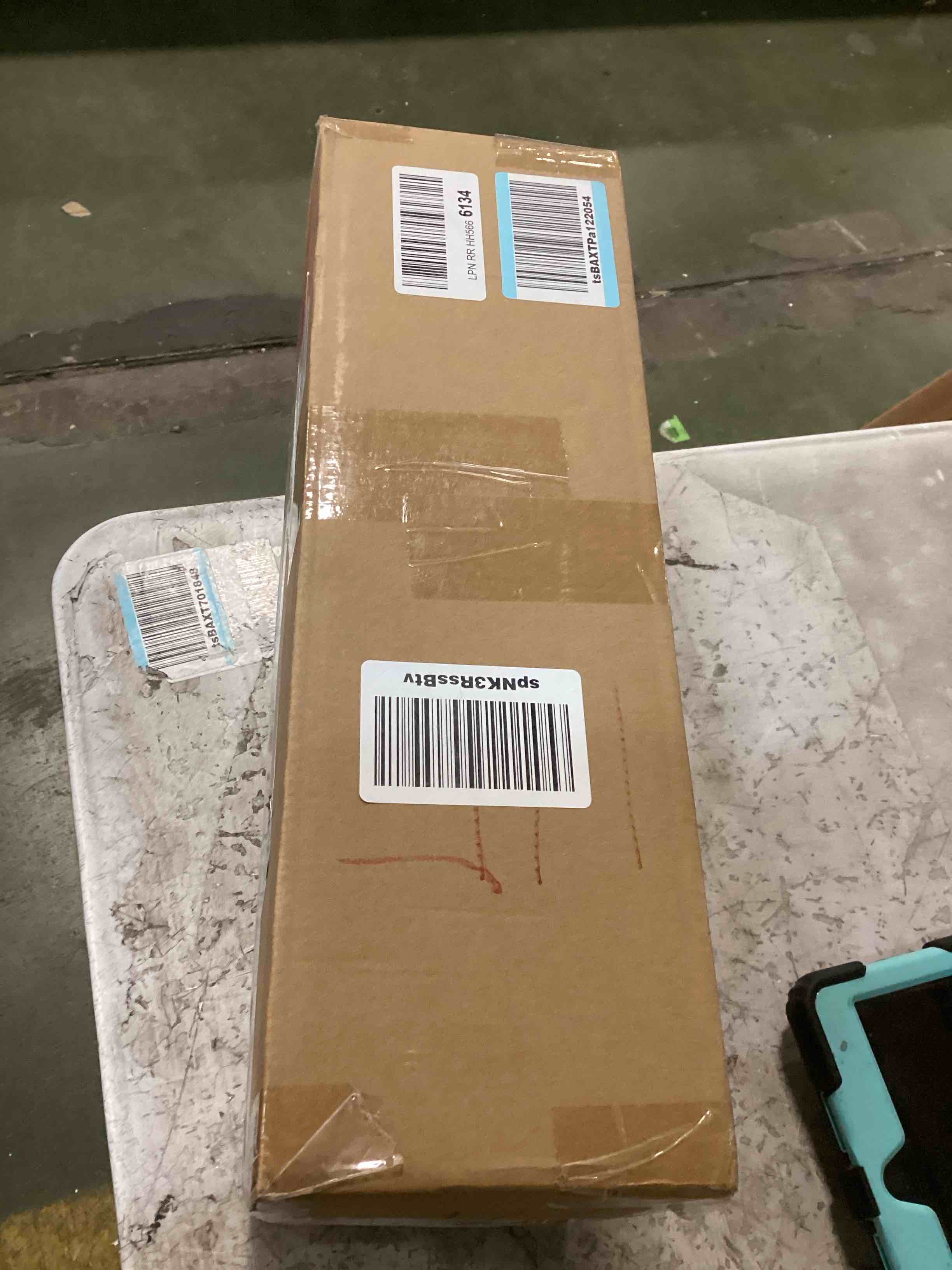 https://s3.amazonaws.com/lotting-images-prod/bidfta/GRN5743612_1704314760604.jpeg
