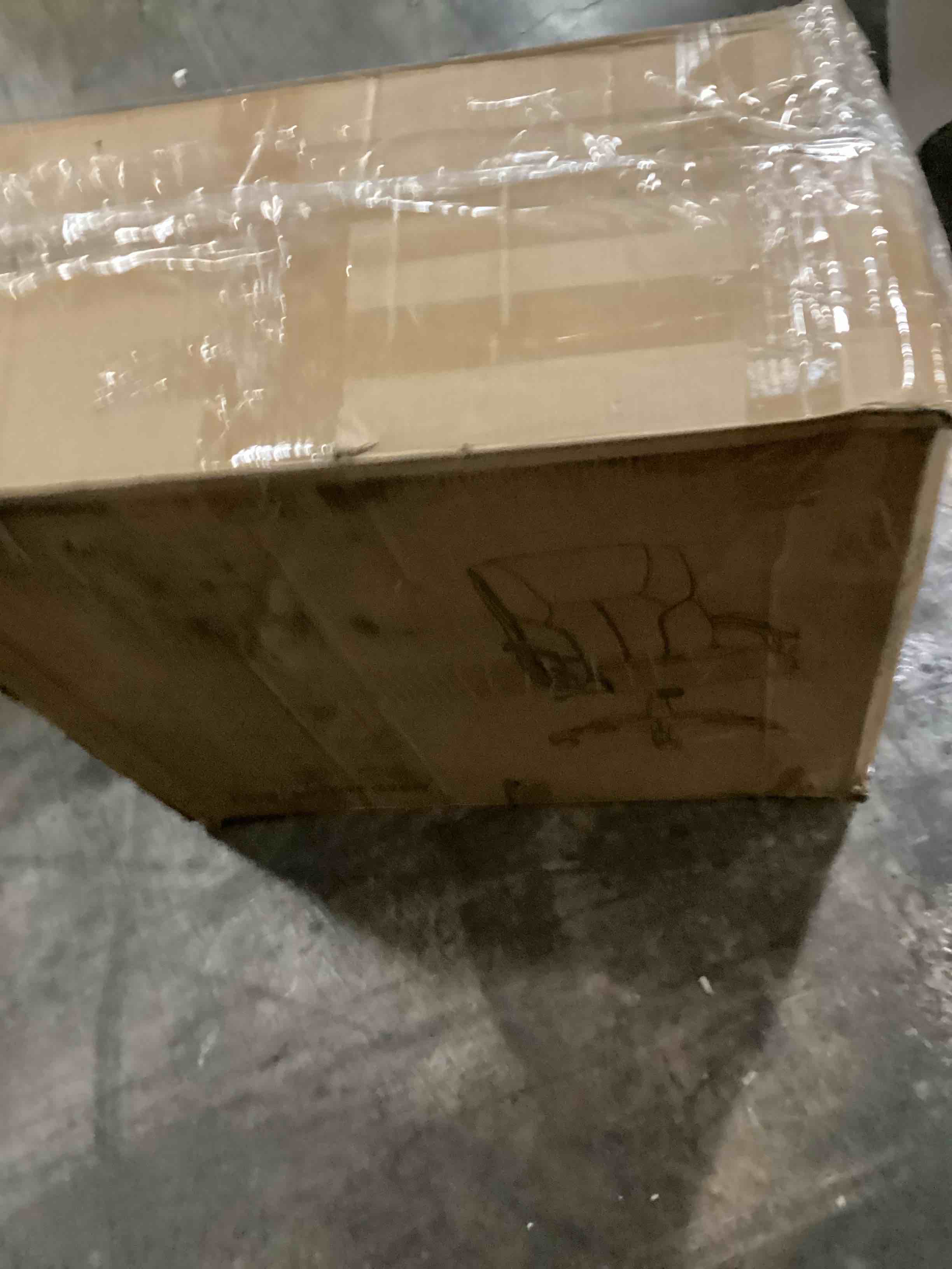 https://s3.amazonaws.com/lotting-images-prod/bidfta/GRN5744474_1726760102974.jpeg