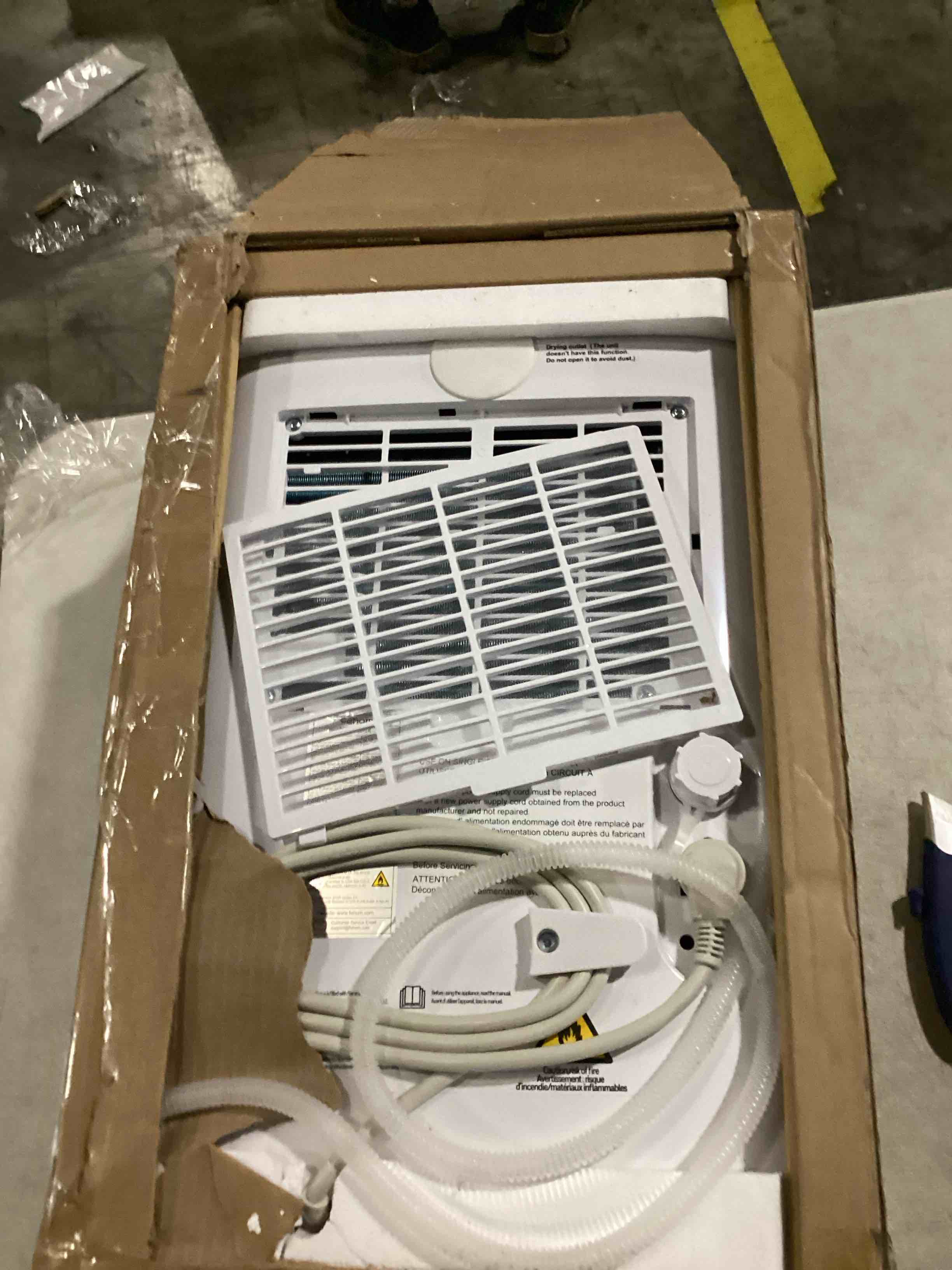 https://s3.amazonaws.com/lotting-images-prod/bidfta/GRN5744509_1726772609002.jpeg