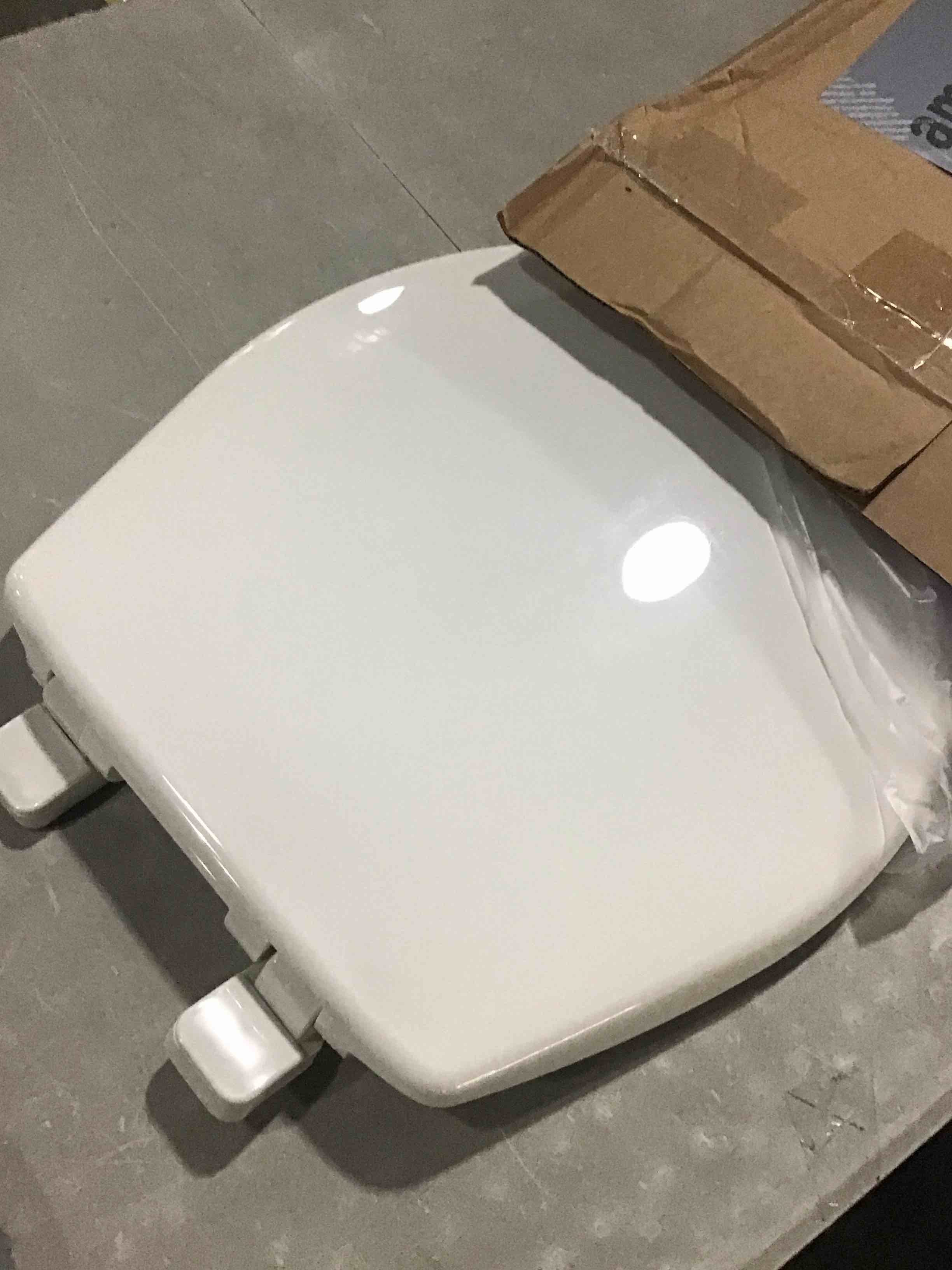 https://s3.amazonaws.com/lotting-images-prod/bidfta/GRN5745360_1728910089078.jpeg