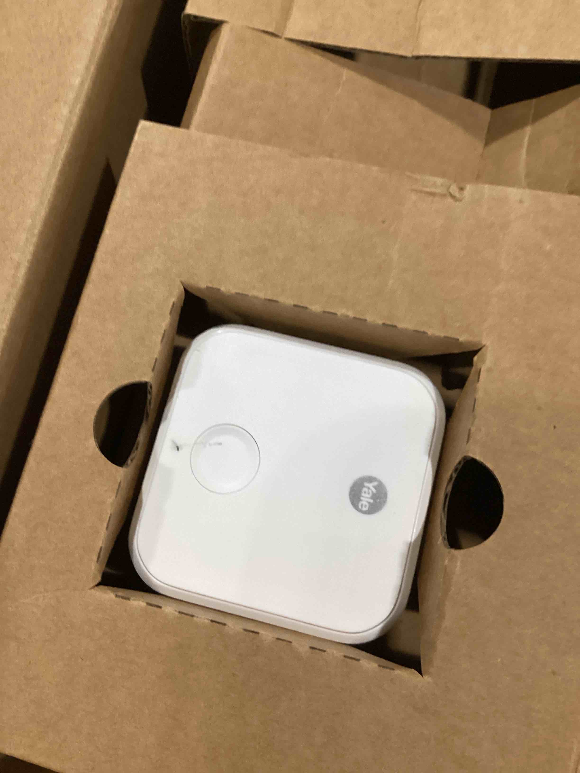 https://s3.amazonaws.com/lotting-images-prod/bidfta/GRN5747992_1724353993630.jpeg