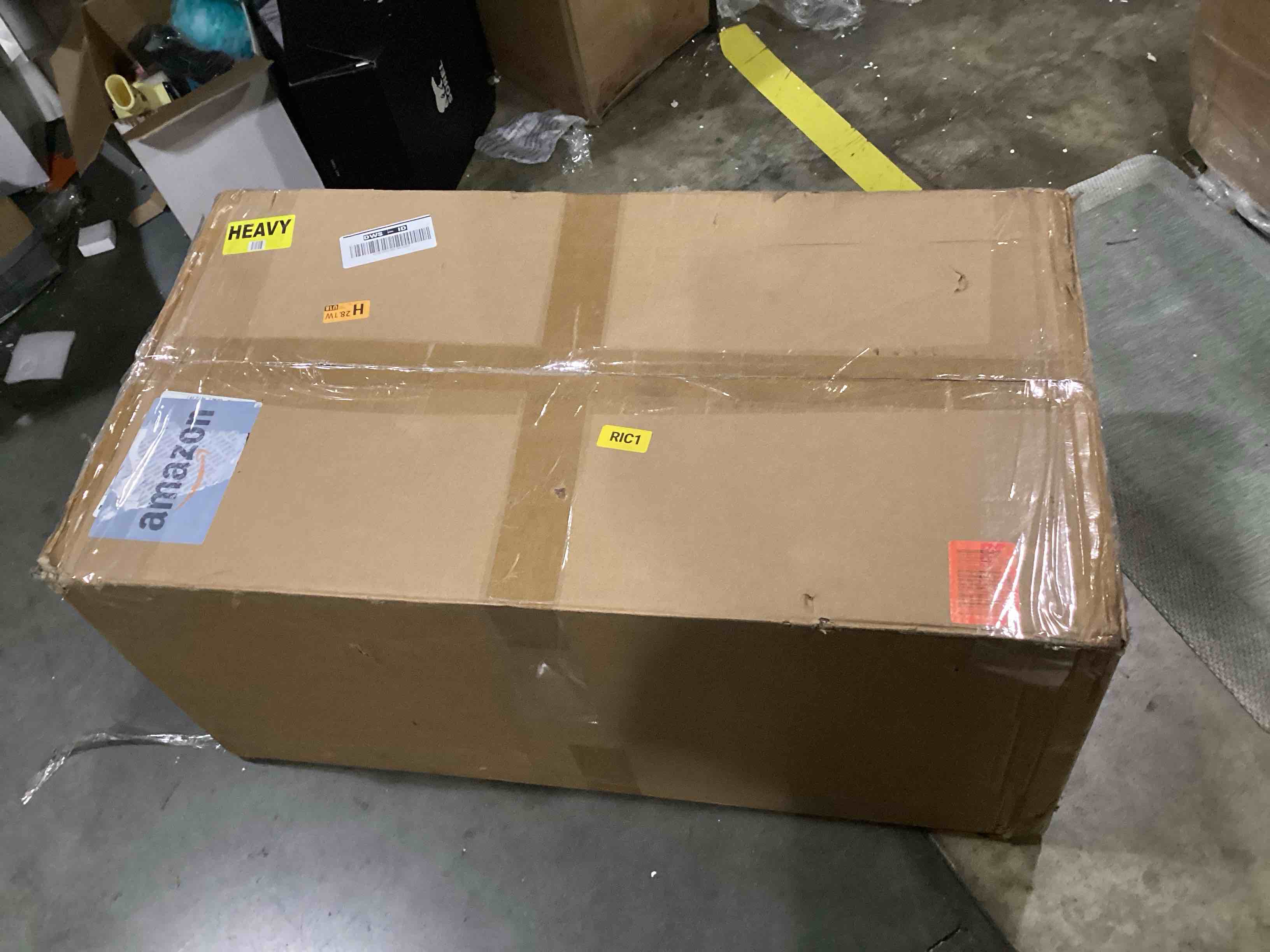 https://s3.amazonaws.com/lotting-images-prod/bidfta/GRN5748030_1724425726708.jpeg
