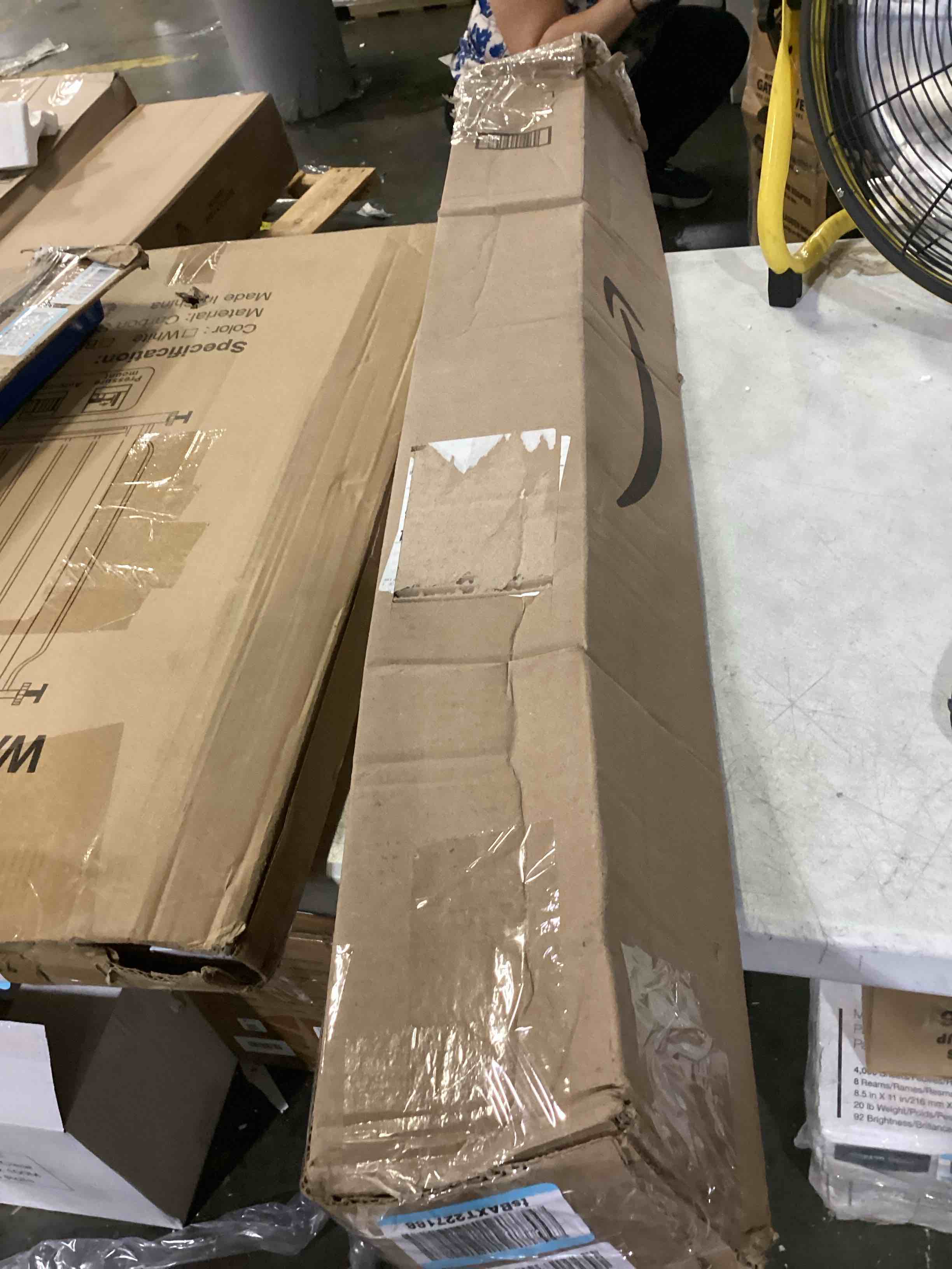 https://s3.amazonaws.com/lotting-images-prod/bidfta/GRN5749275_1722970140523.jpeg