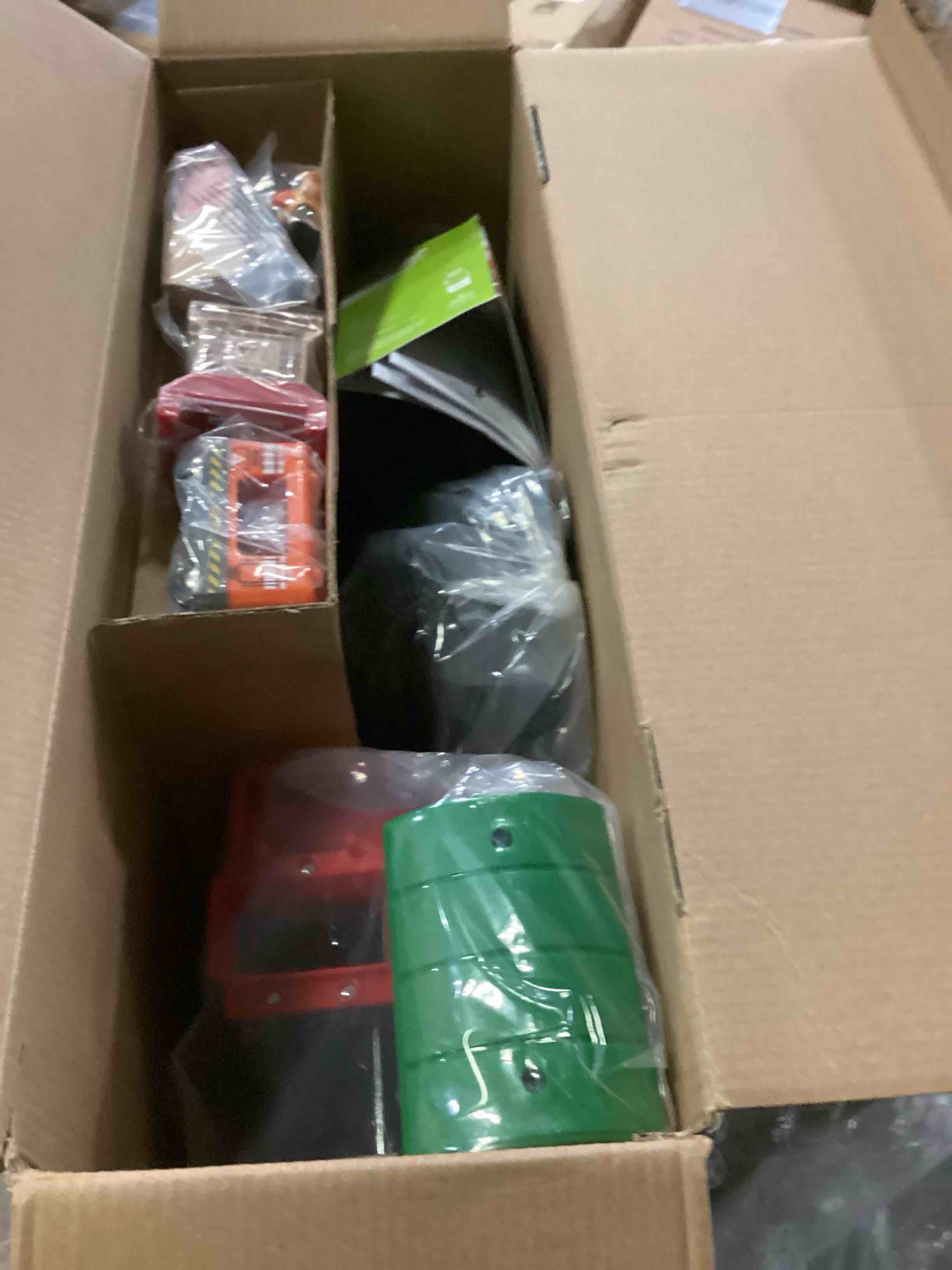 https://s3.amazonaws.com/lotting-images-prod/bidfta/GRN5753400_1724777718941.jpeg