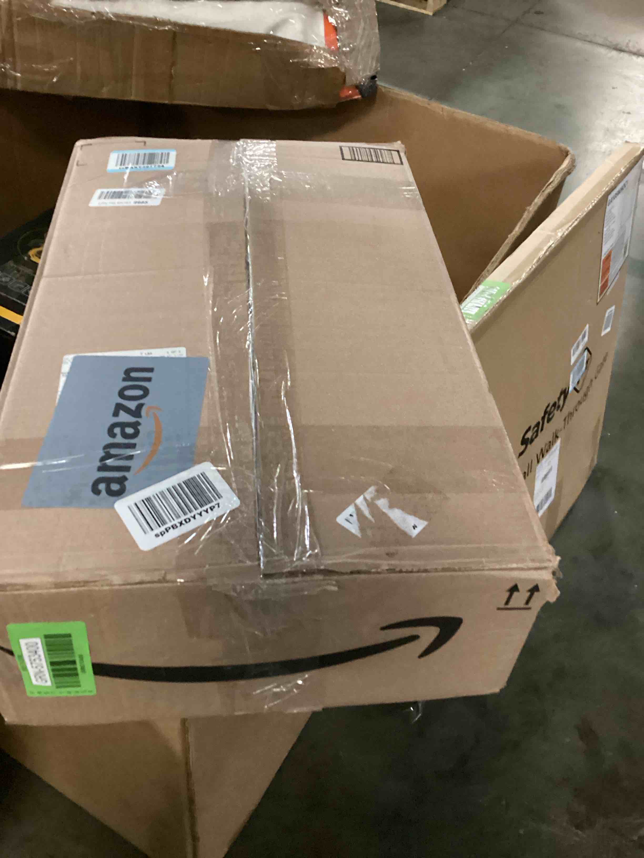 https://s3.amazonaws.com/lotting-images-prod/bidfta/GRN5753400_1724777796786.jpeg