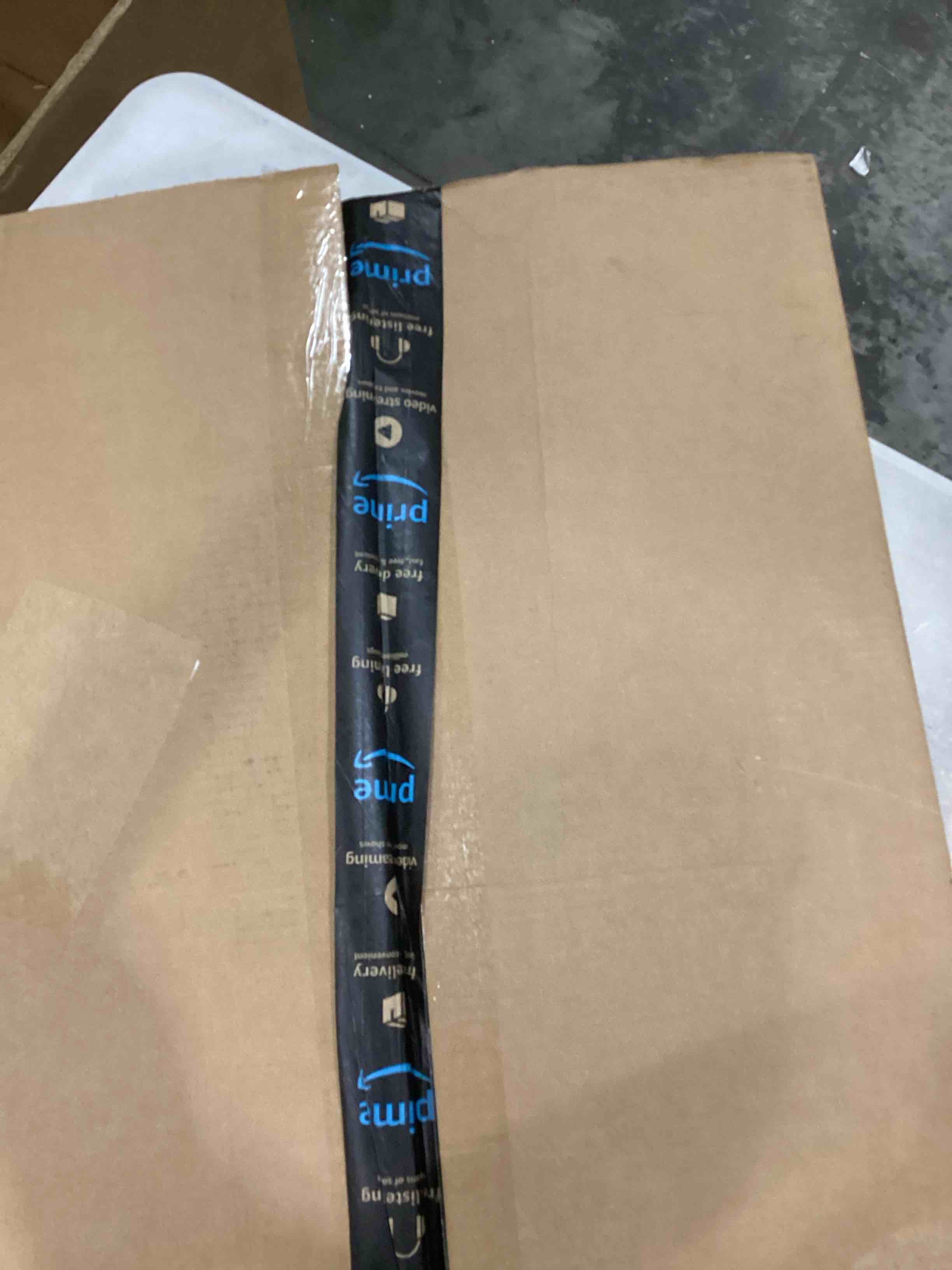 https://s3.amazonaws.com/lotting-images-prod/bidfta/GRN5754903_1726847360771.jpeg