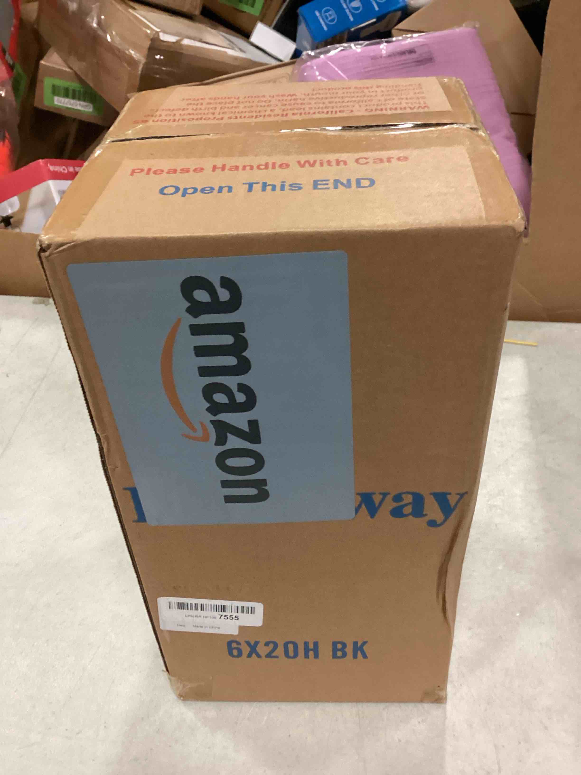 https://s3.amazonaws.com/lotting-images-prod/bidfta/GRN5757792_1715102288568.jpeg