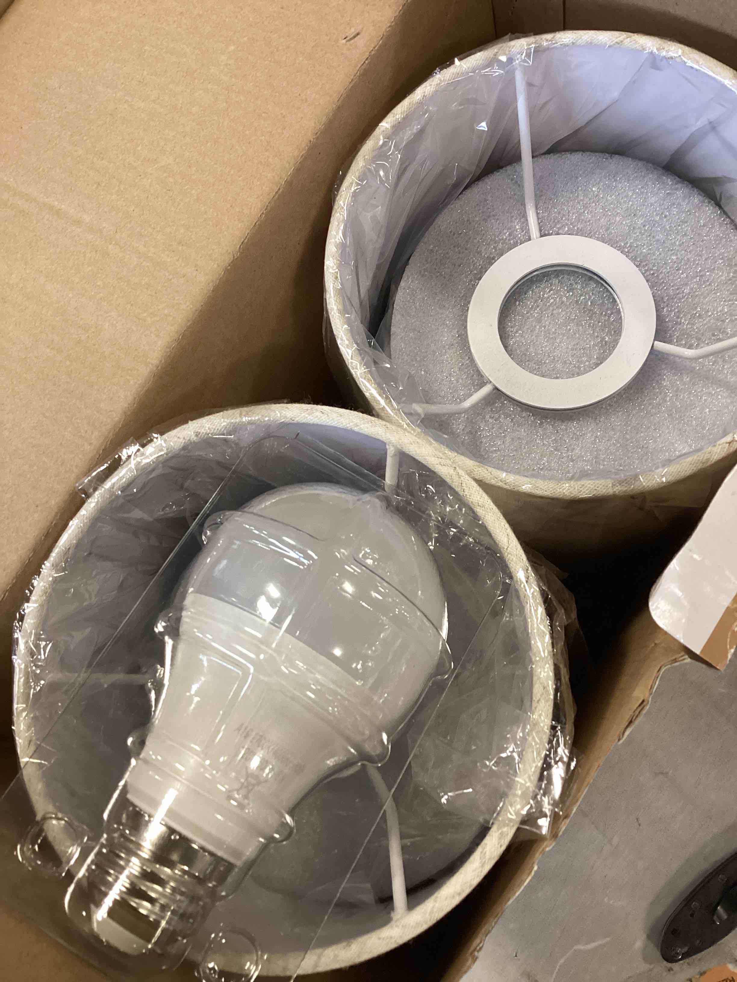 https://s3.amazonaws.com/lotting-images-prod/bidfta/GRN5759512_1714570259582.jpeg