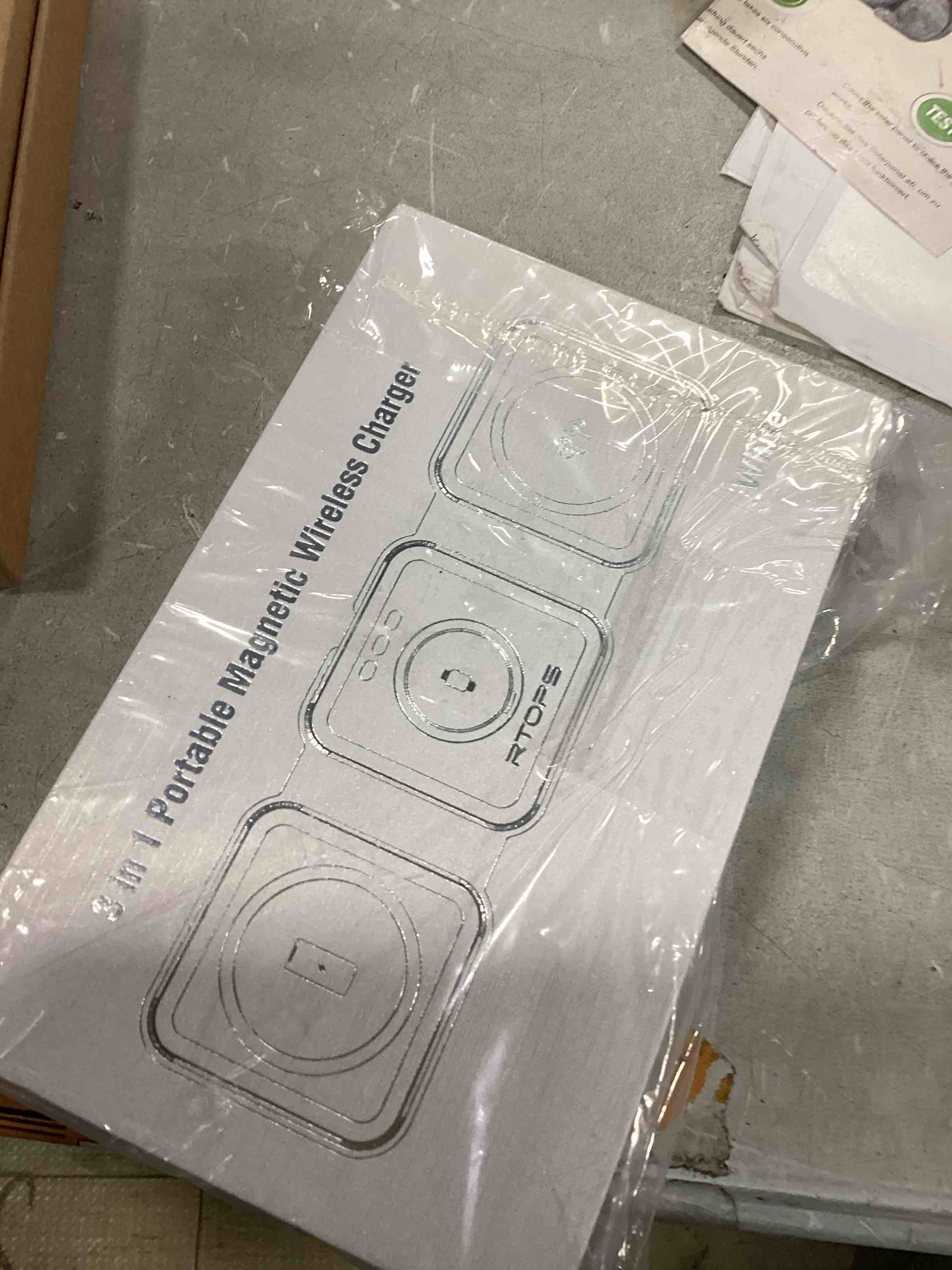 https://s3.amazonaws.com/lotting-images-prod/bidfta/GRN5760124_1714997352753.jpeg