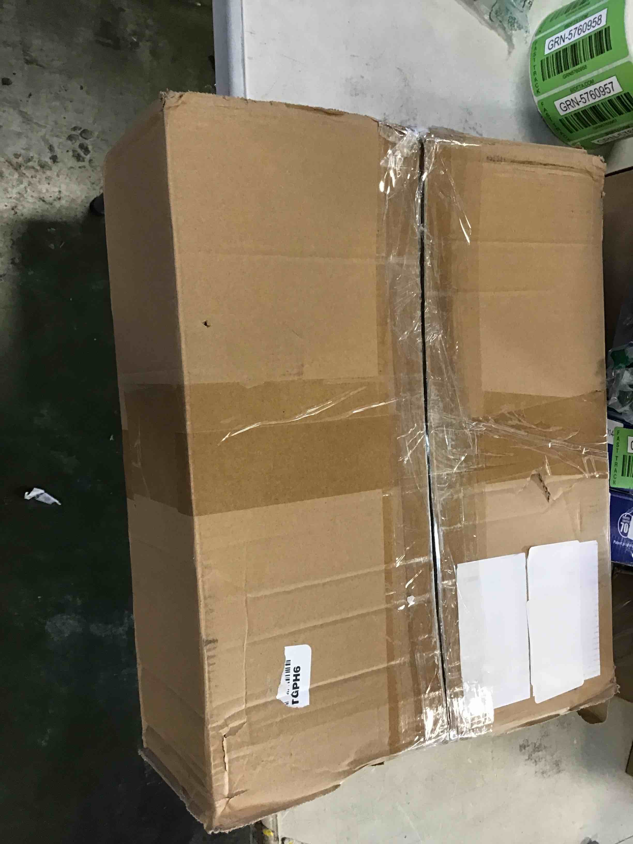 https://s3.amazonaws.com/lotting-images-prod/bidfta/GRN5760948_1715861658401.jpeg