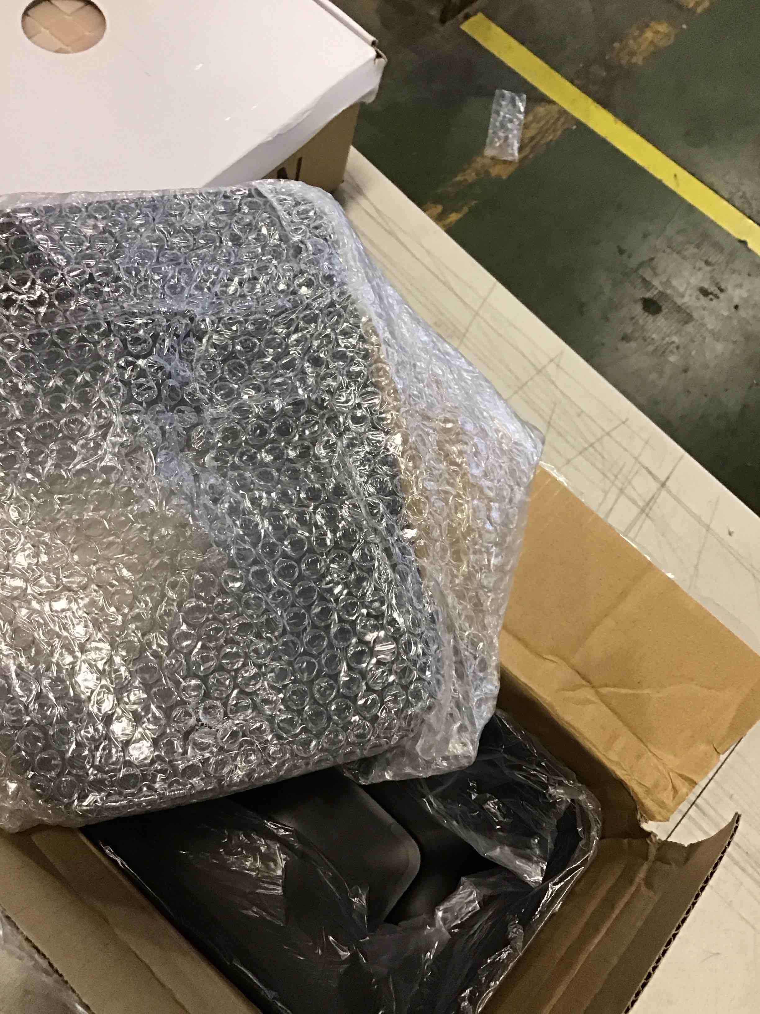 https://s3.amazonaws.com/lotting-images-prod/bidfta/GRN5761002_1719407779677.jpeg