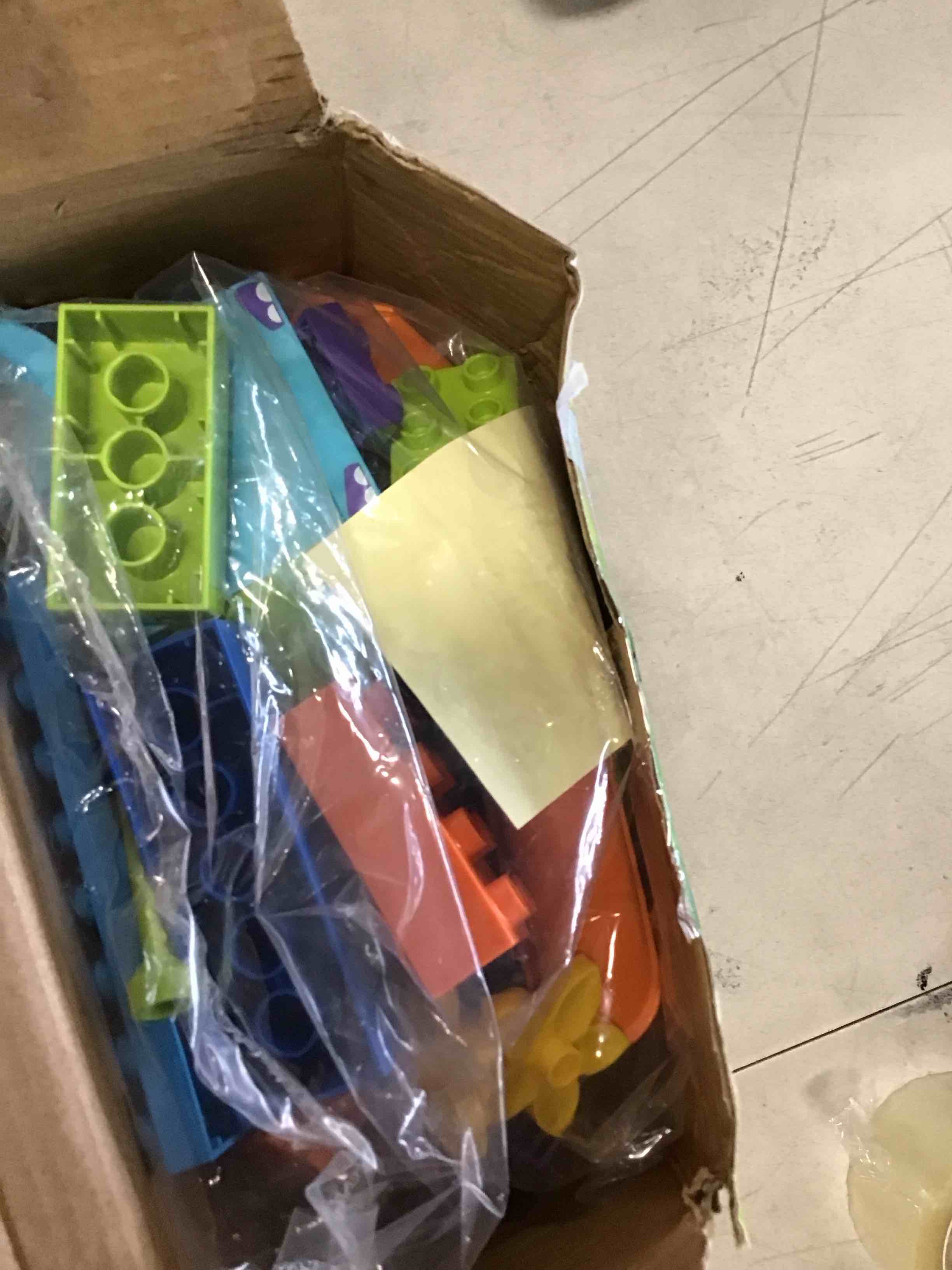 https://s3.amazonaws.com/lotting-images-prod/bidfta/GRN5761011_1719408798412.jpeg