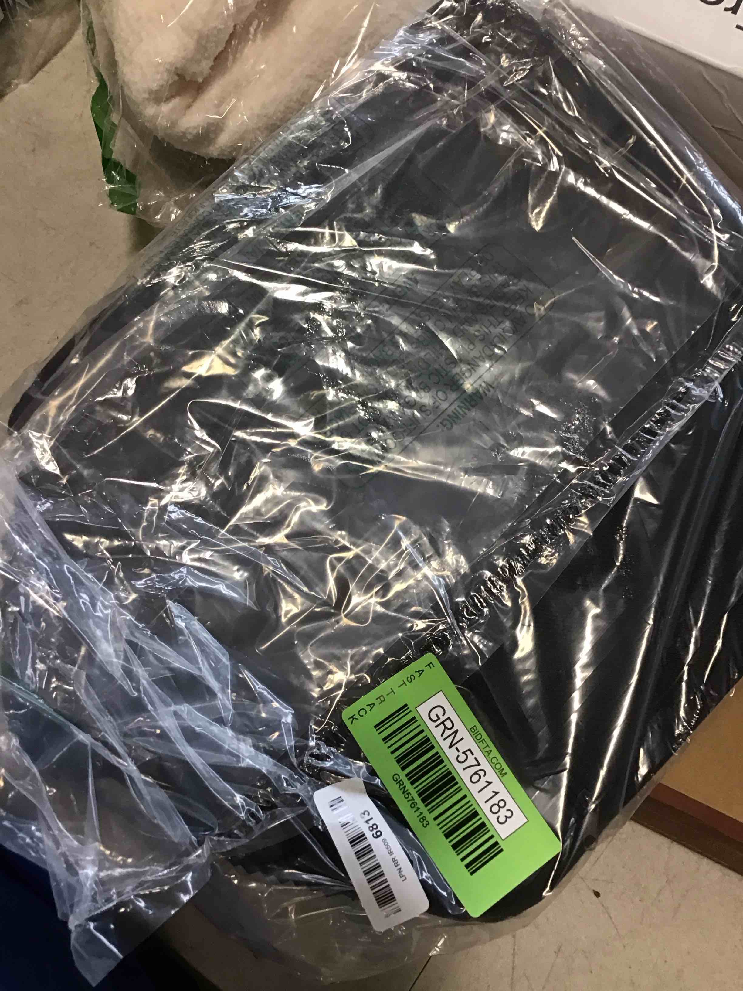 https://s3.amazonaws.com/lotting-images-prod/bidfta/GRN5761183_1719426511348.jpeg