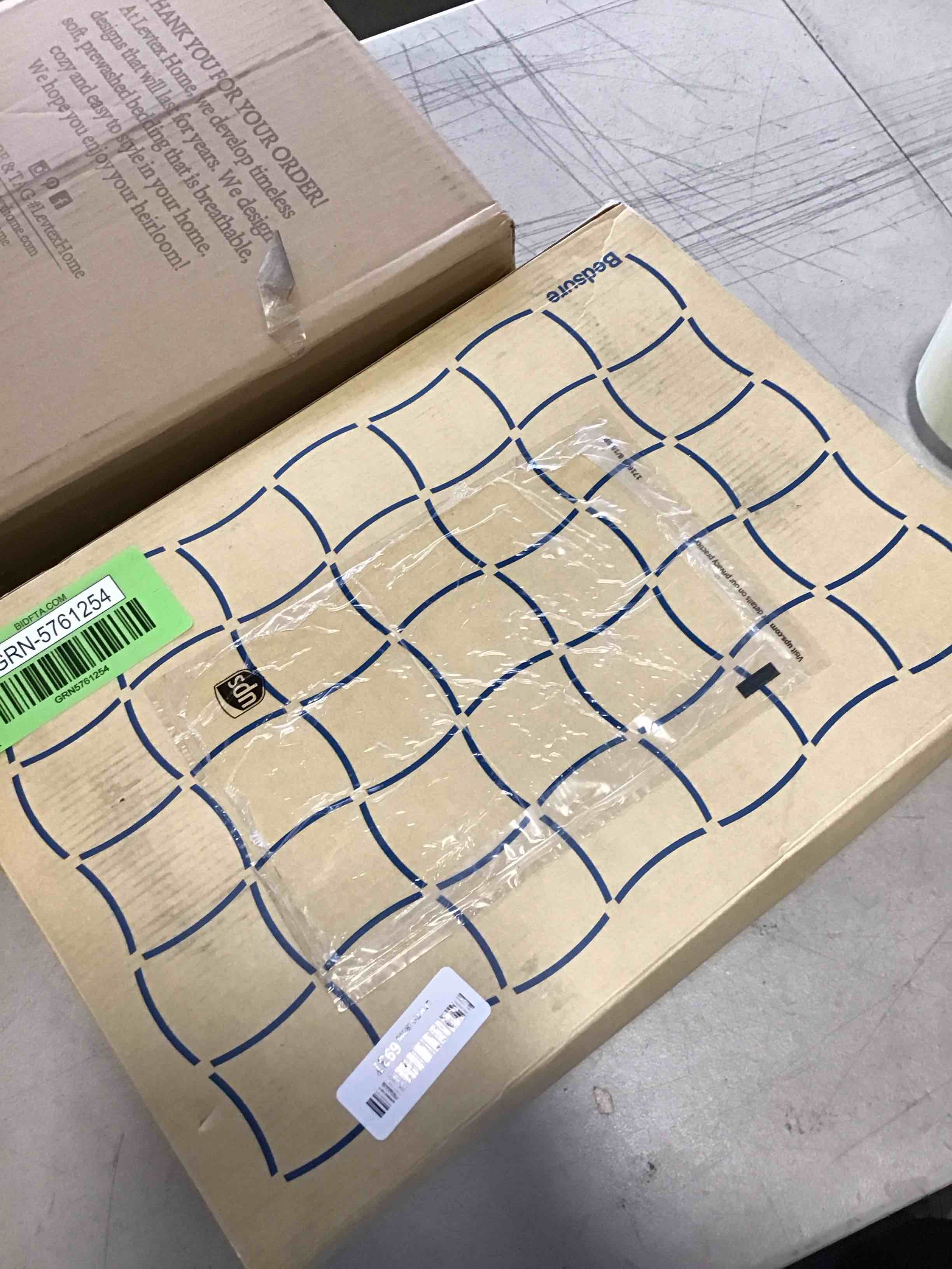 https://s3.amazonaws.com/lotting-images-prod/bidfta/GRN5761254_1719432583071.jpeg