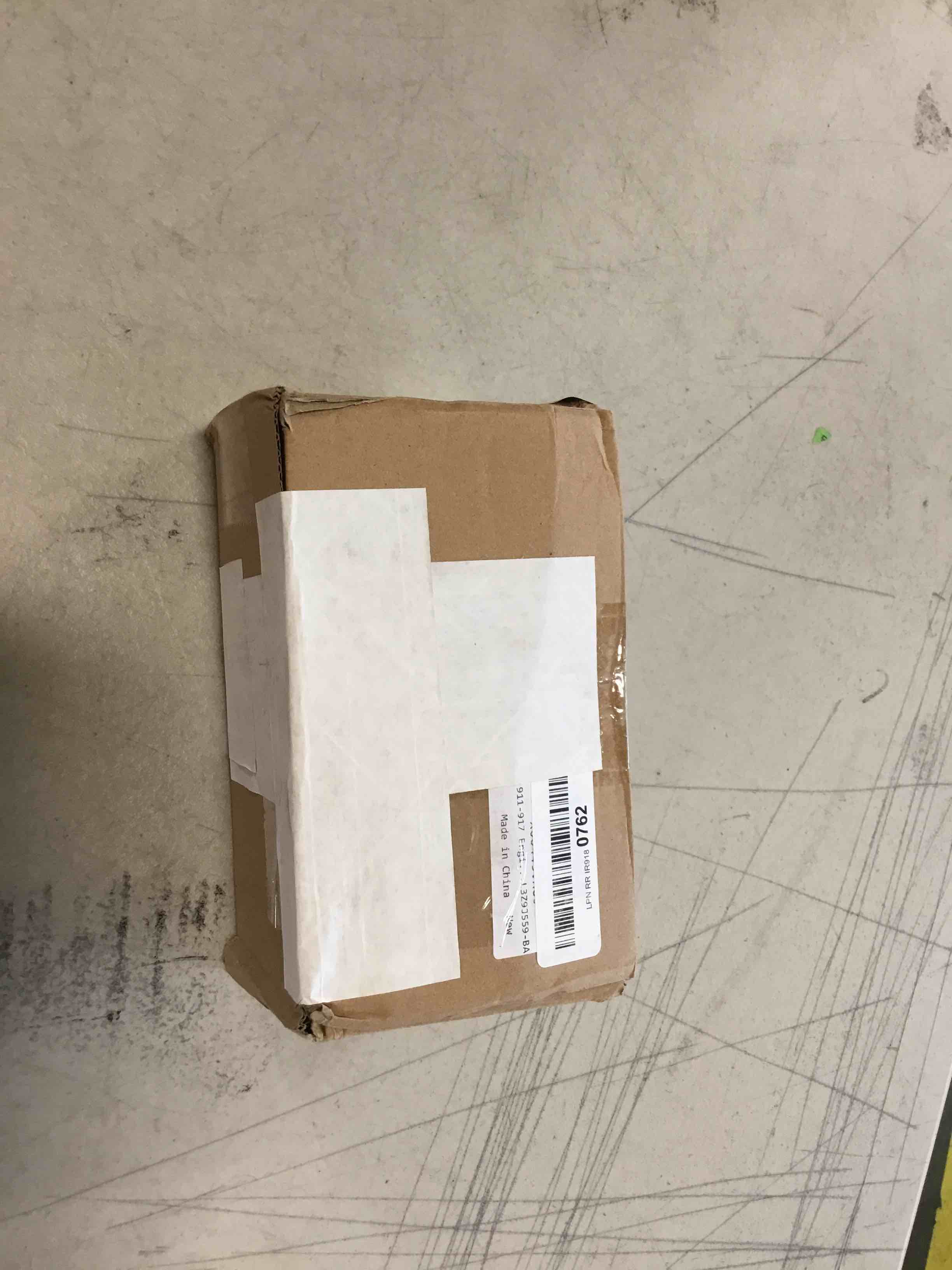 https://s3.amazonaws.com/lotting-images-prod/bidfta/GRN5761598_1719615205582.jpeg