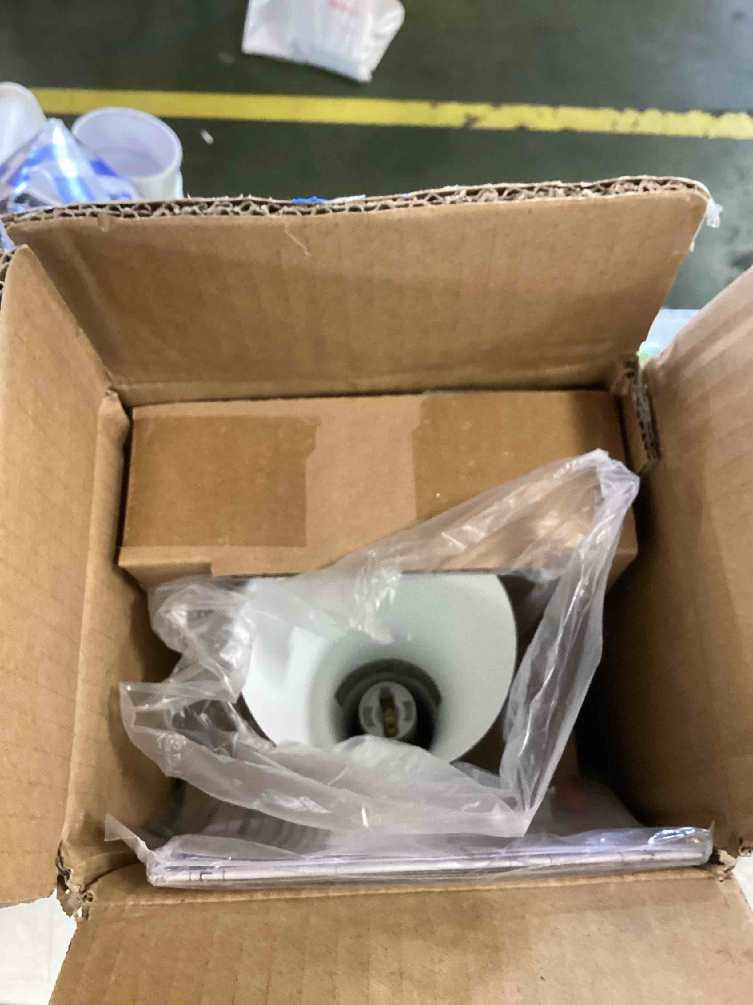 https://s3.amazonaws.com/lotting-images-prod/bidfta/GRN5761875_1720469387097.jpeg