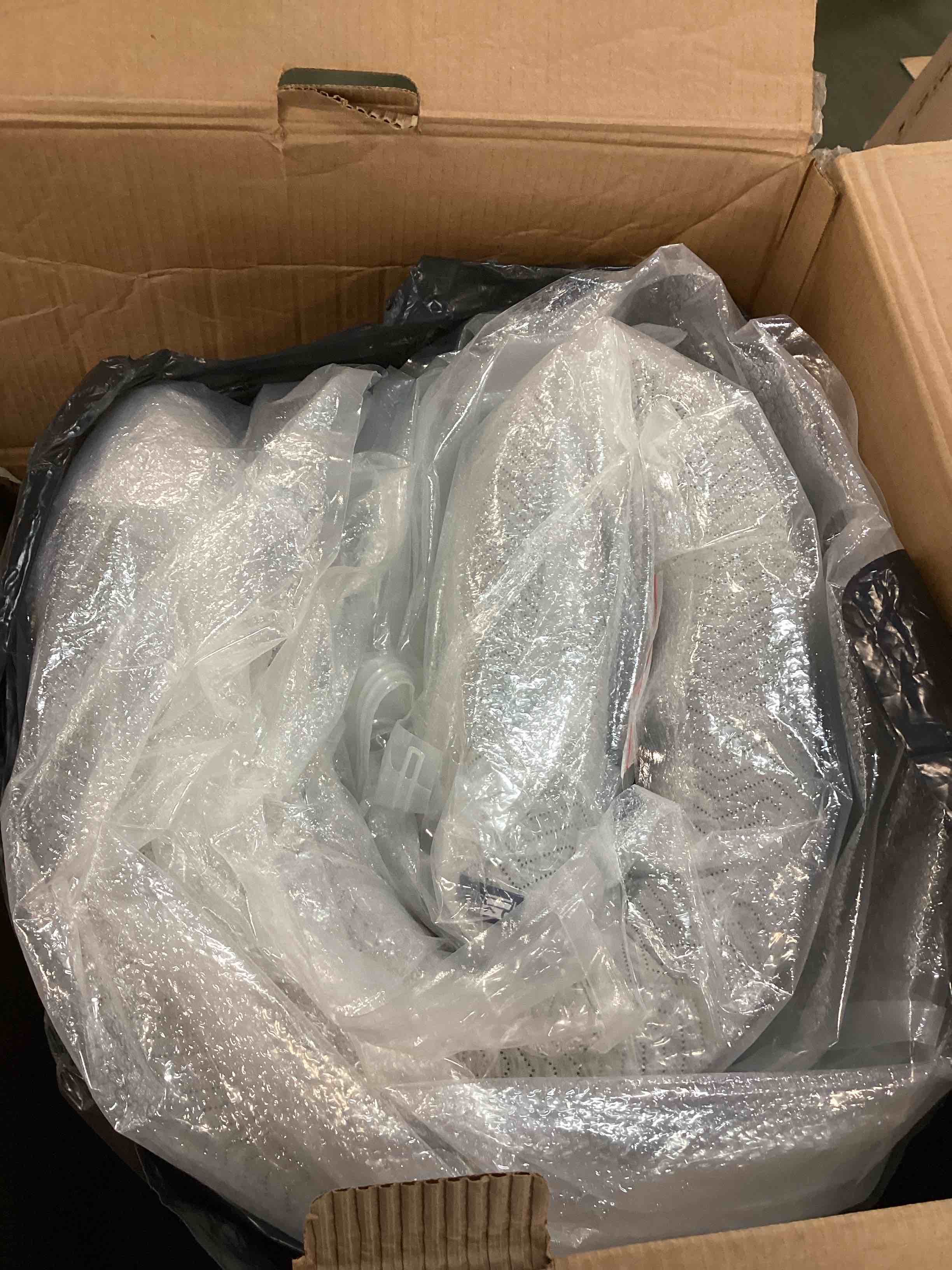 https://s3.amazonaws.com/lotting-images-prod/bidfta/GRN5762019_1714587968860.jpeg