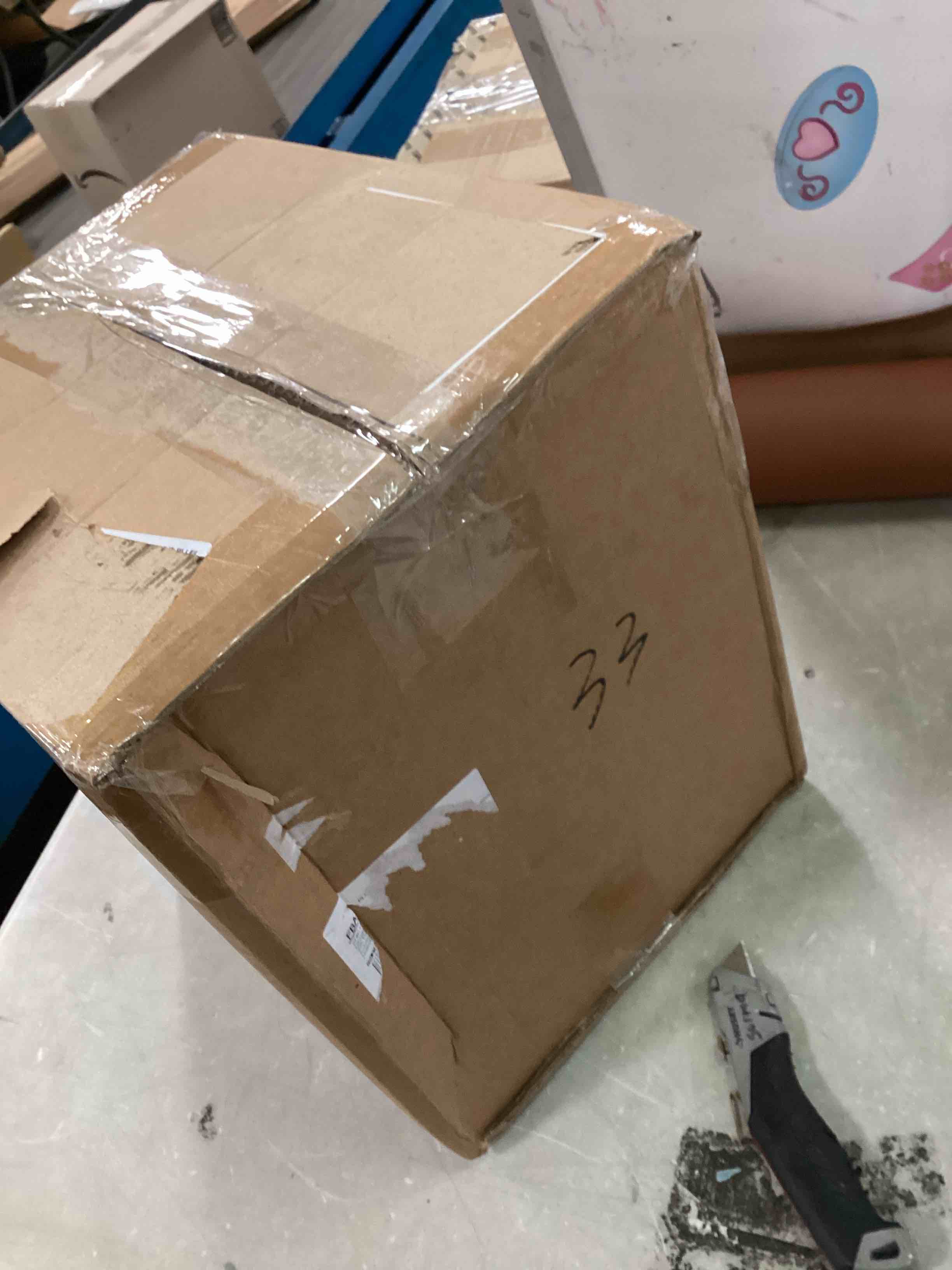 https://s3.amazonaws.com/lotting-images-prod/bidfta/GRN5762520_1715007593611.jpeg