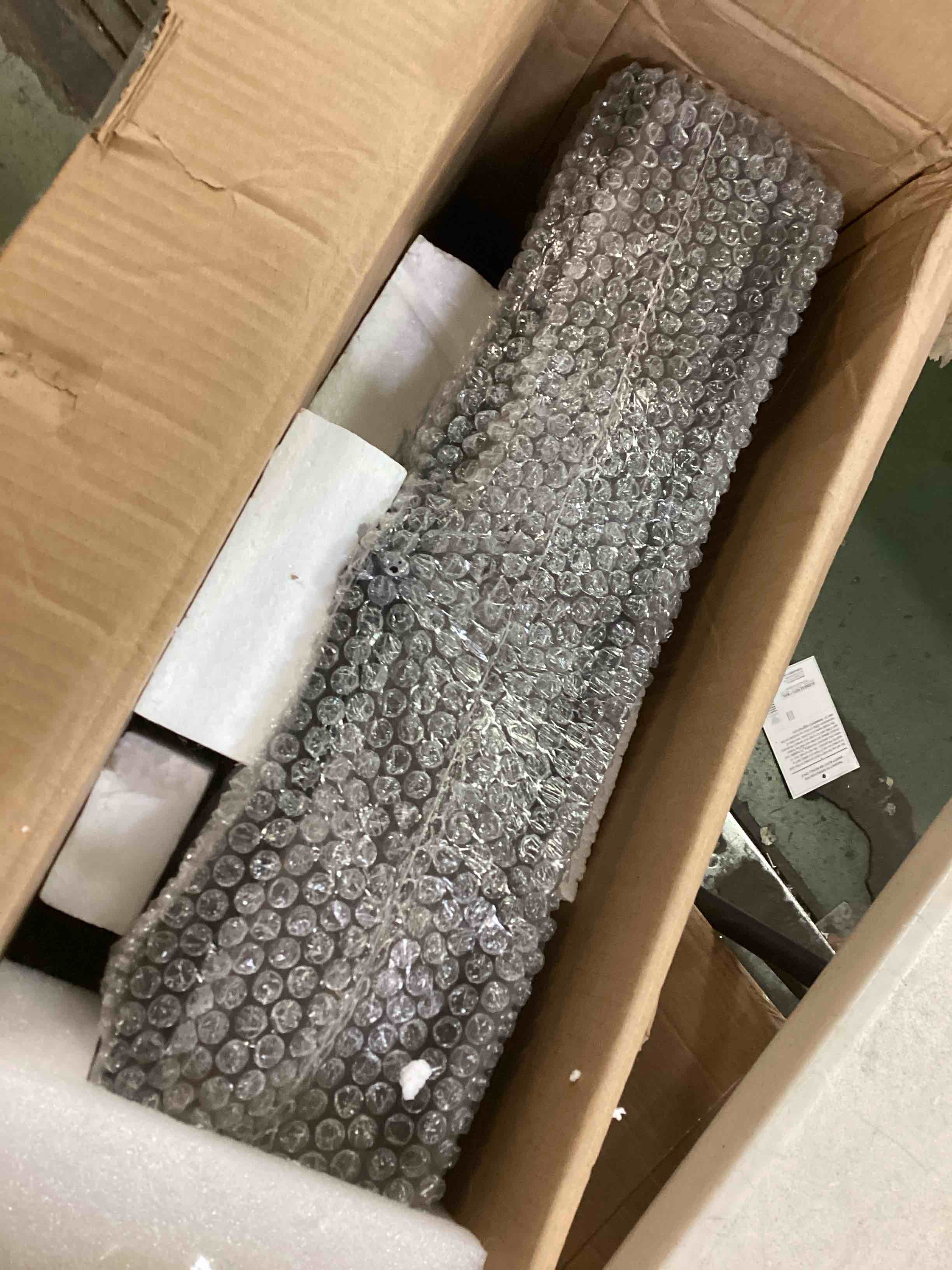 https://s3.amazonaws.com/lotting-images-prod/bidfta/GRN5764415_1715019203644.jpeg