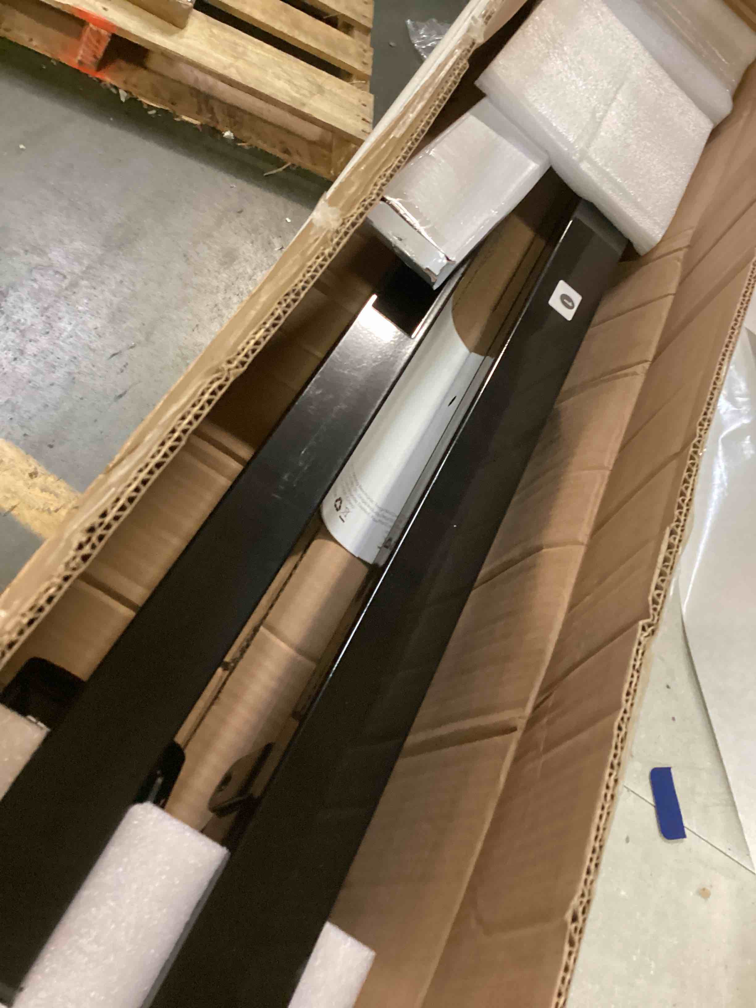 https://s3.amazonaws.com/lotting-images-prod/bidfta/GRN5764673_1715097957884.jpeg