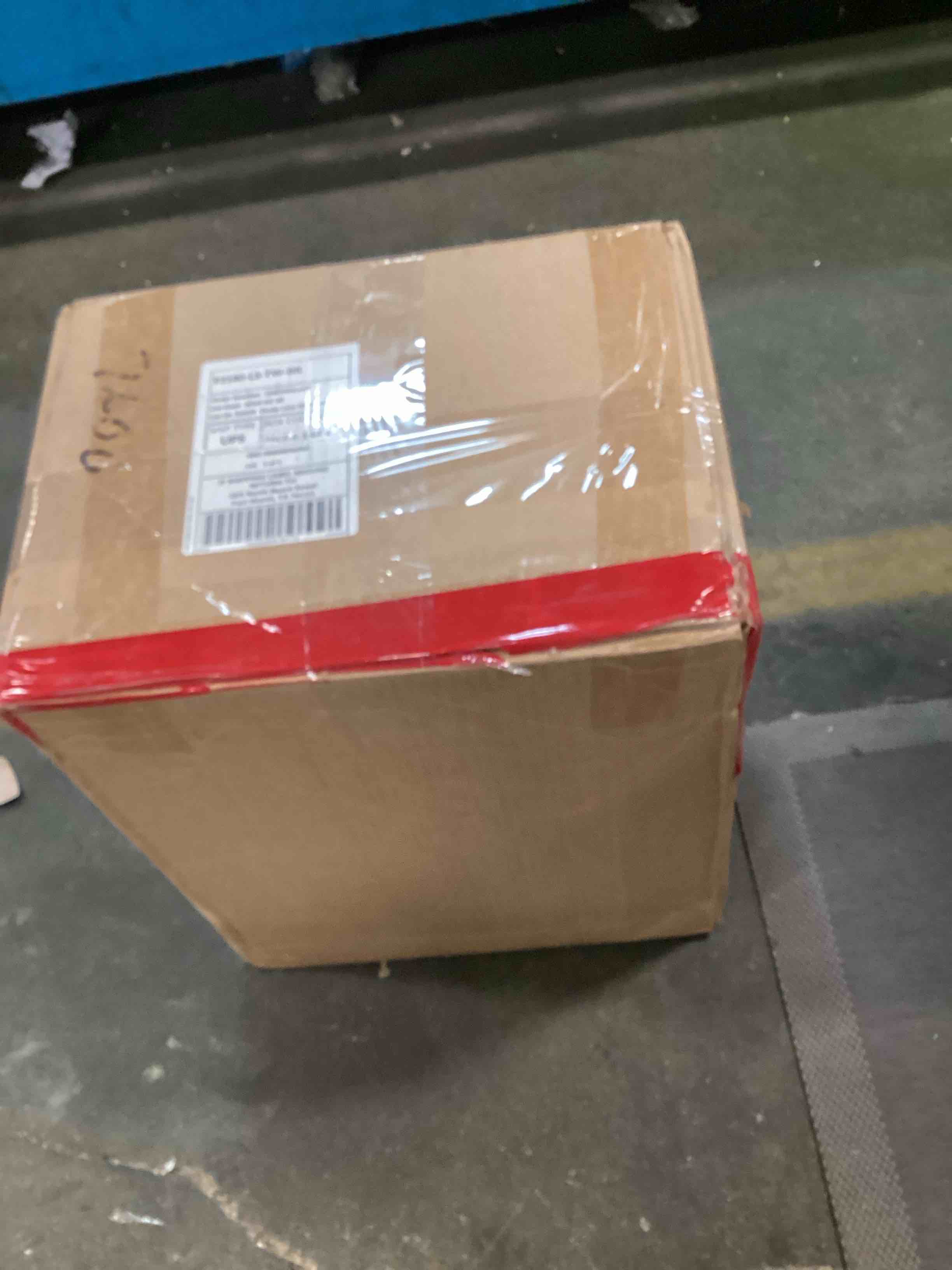 https://s3.amazonaws.com/lotting-images-prod/bidfta/GRN5765703_1715021368278.jpeg