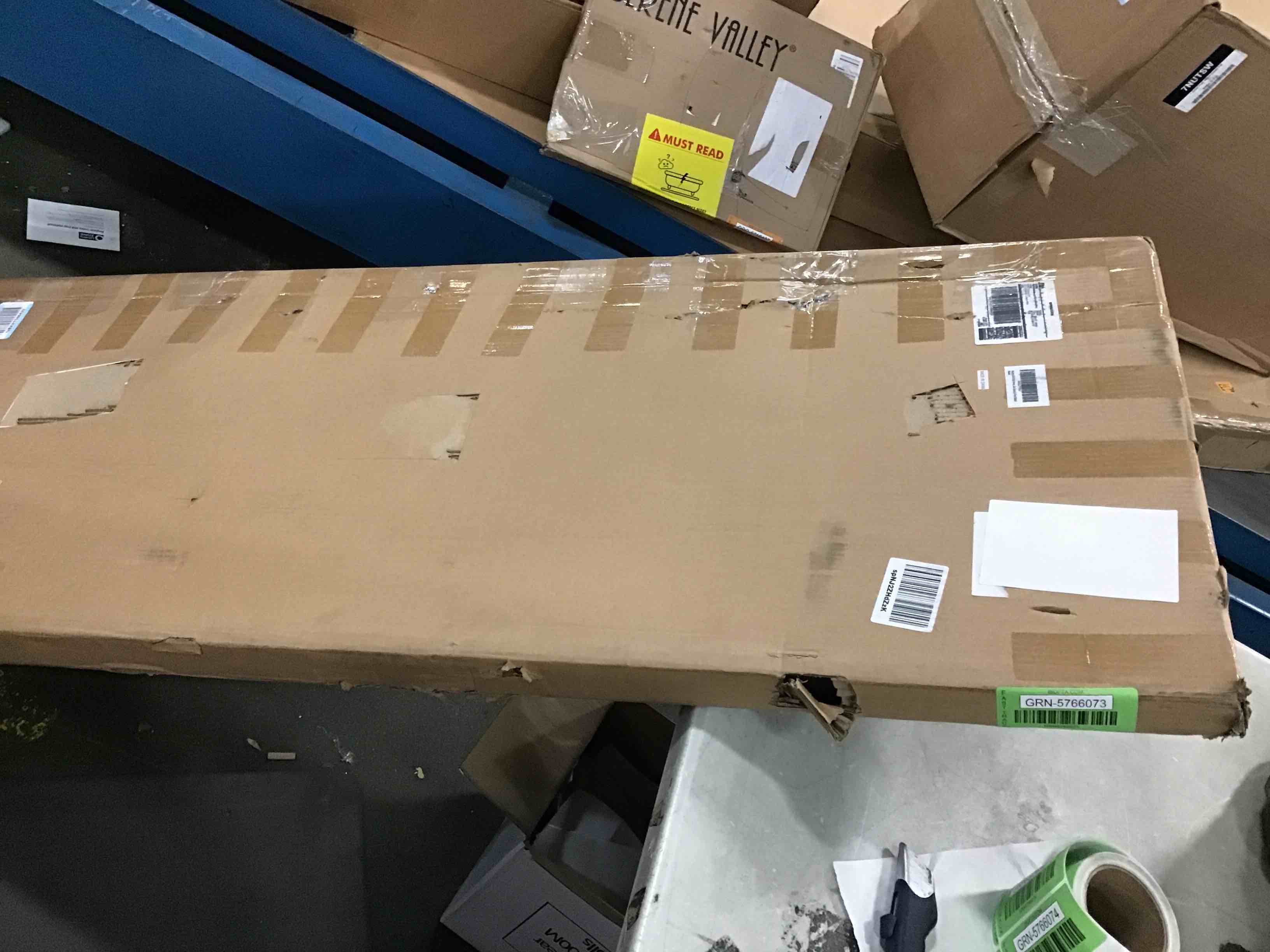https://s3.amazonaws.com/lotting-images-prod/bidfta/GRN5766073_1715698712812.jpeg