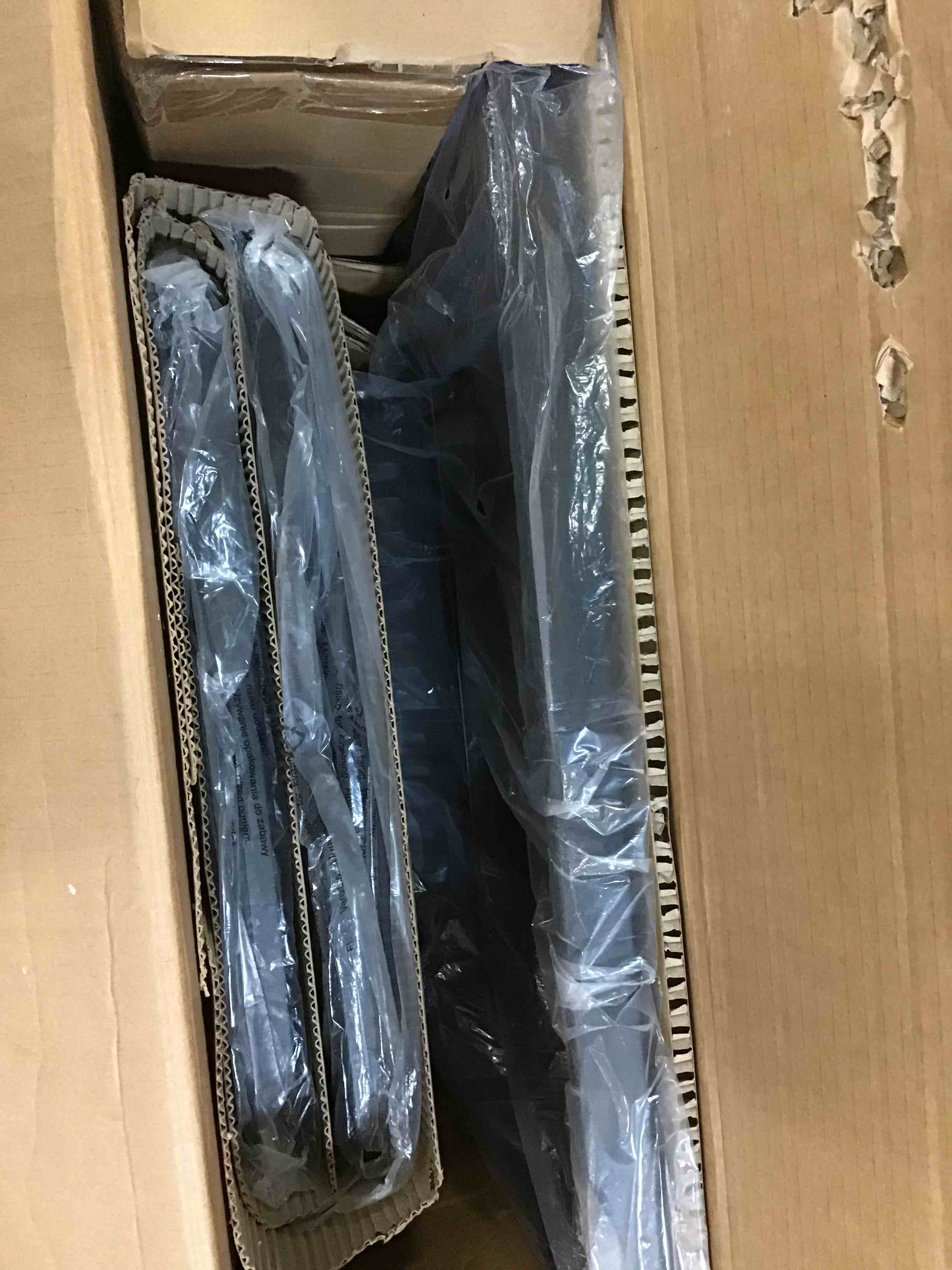 https://s3.amazonaws.com/lotting-images-prod/bidfta/GRN5768019_1703955080106.jpeg