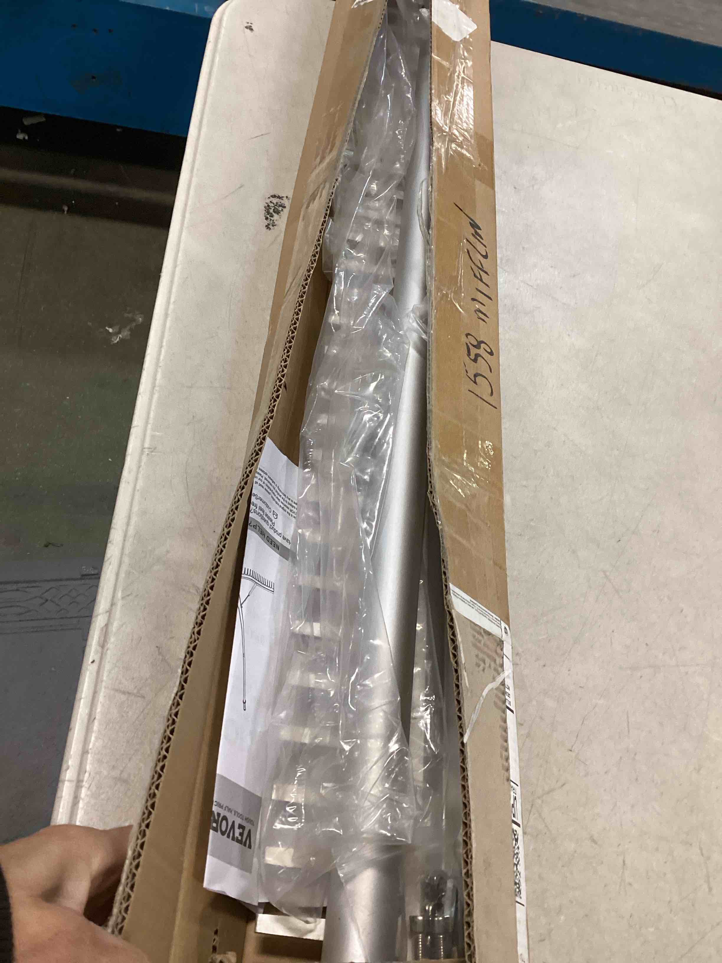 https://s3.amazonaws.com/lotting-images-prod/bidfta/GRN5768212_1704209833750.jpeg