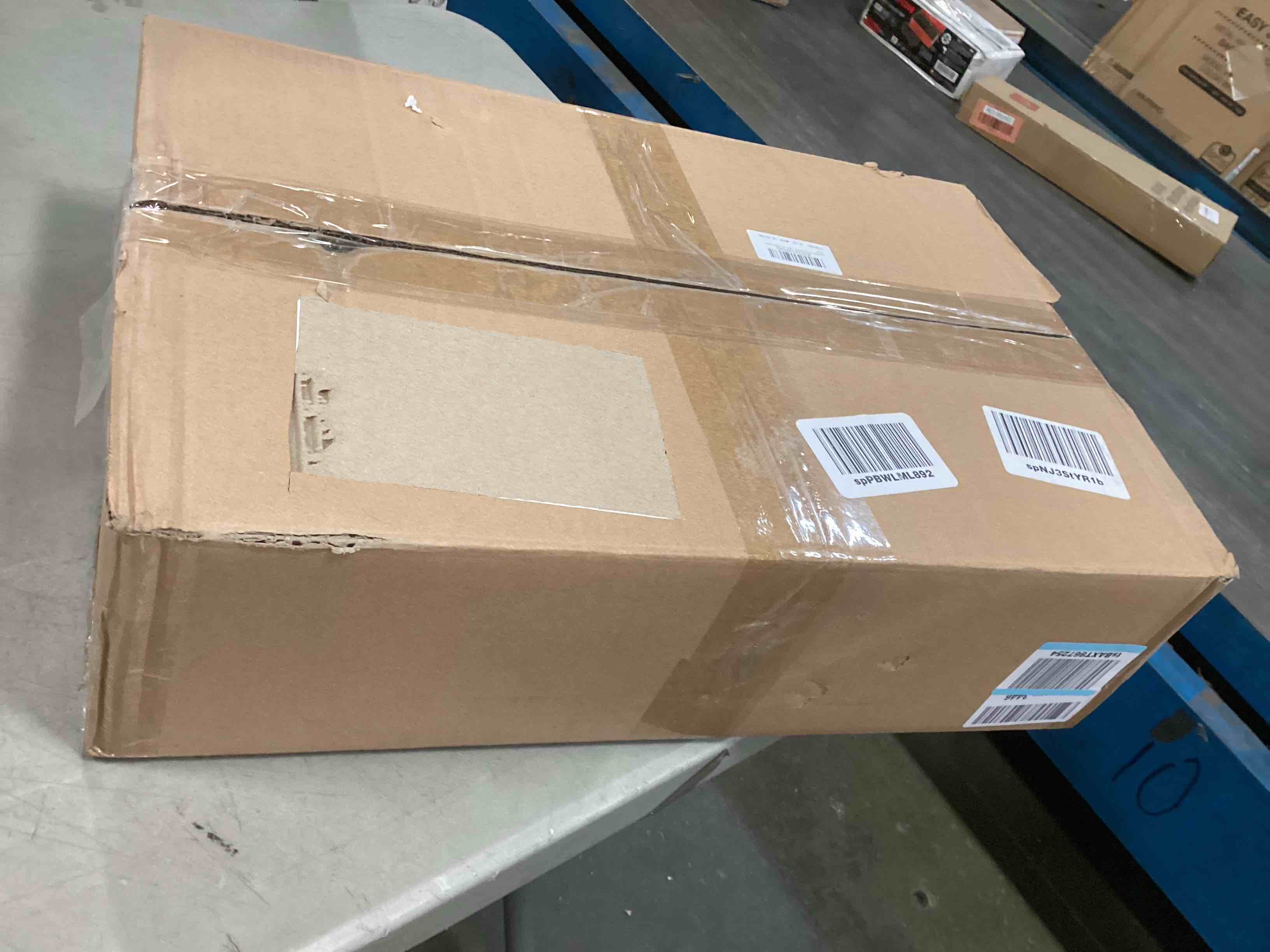 https://s3.amazonaws.com/lotting-images-prod/bidfta/GRN5768477_1704291334078.jpeg