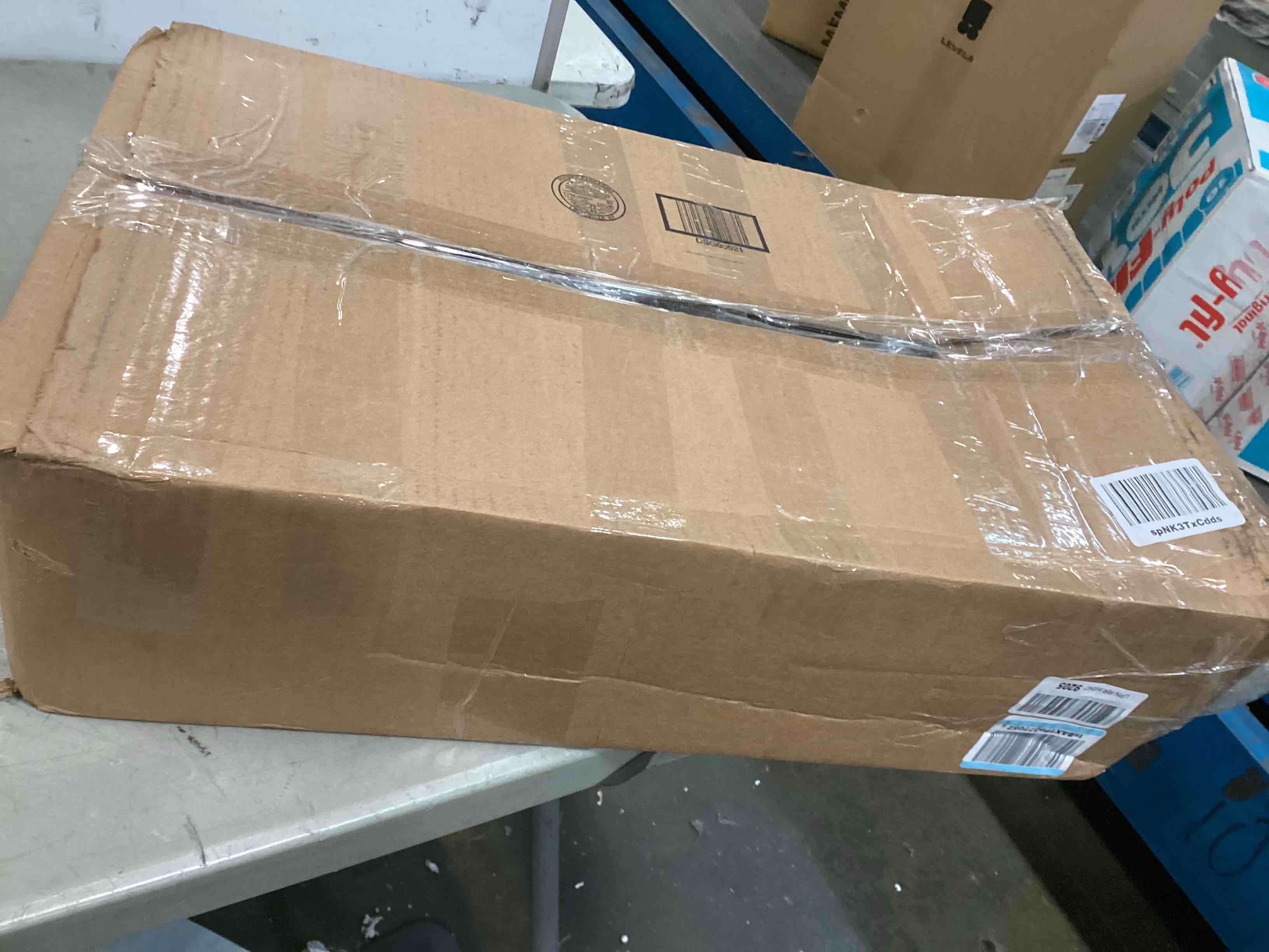 https://s3.amazonaws.com/lotting-images-prod/bidfta/GRN5768697_1704314748005.jpeg