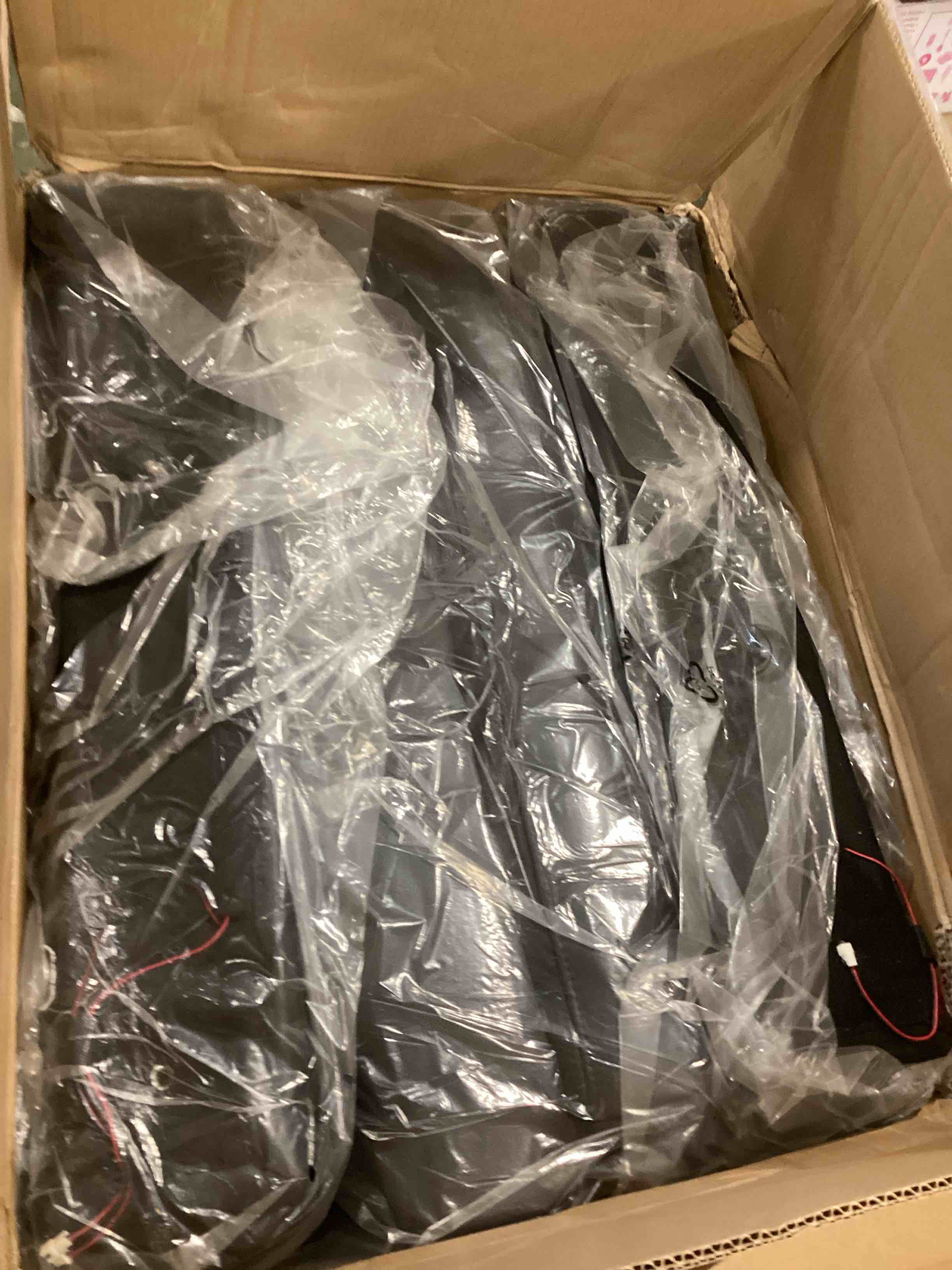 https://s3.amazonaws.com/lotting-images-prod/bidfta/GRN5769142_1704464793510.jpeg