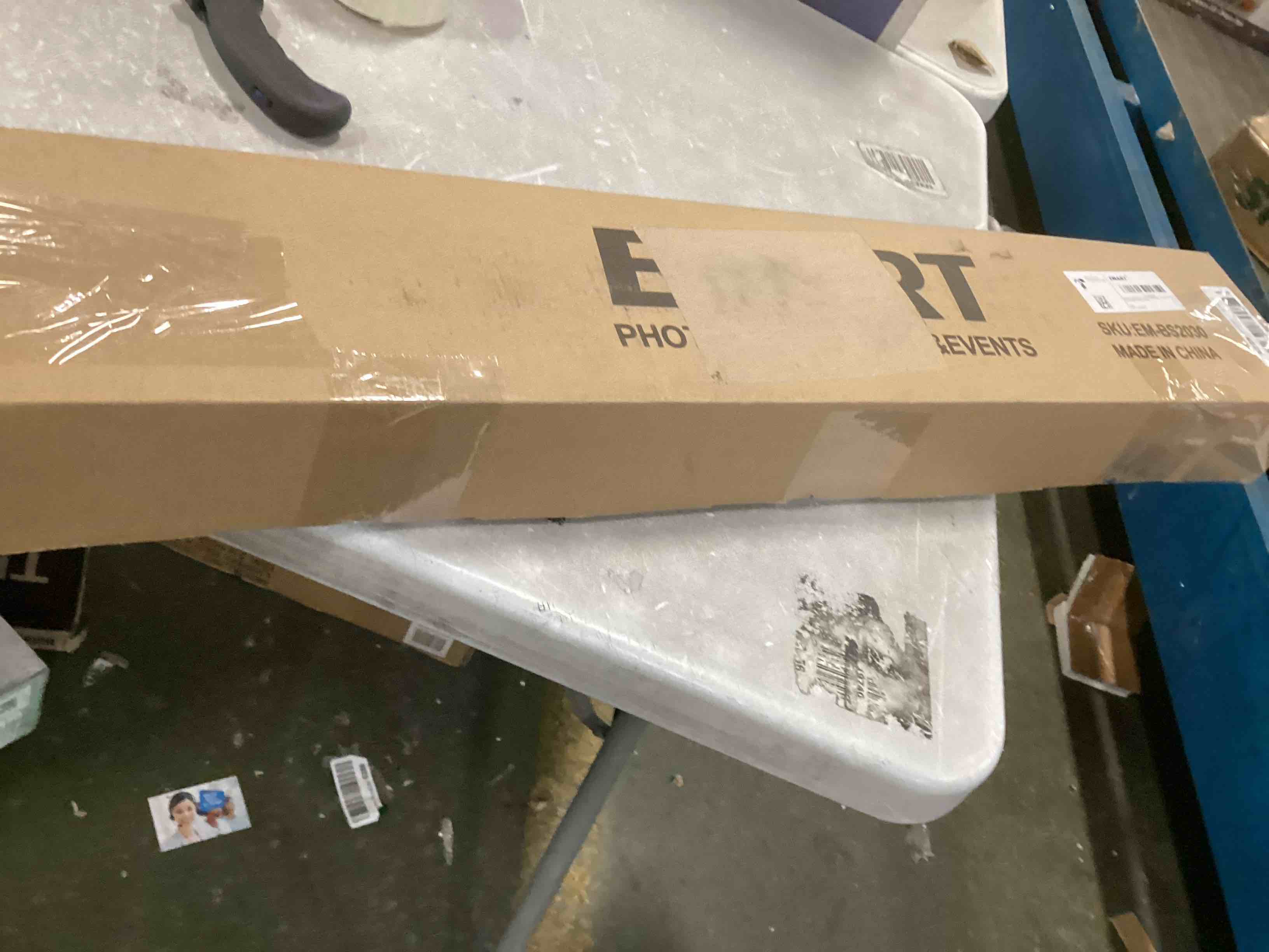 https://s3.amazonaws.com/lotting-images-prod/bidfta/GRN5769269_1704475443211.jpeg
